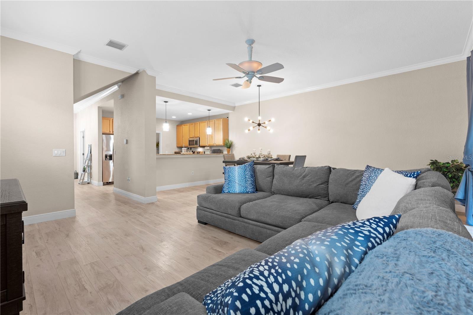 Image 15 of 49 For 2353 Max Court