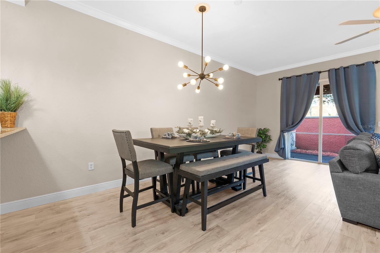 Image 17 of 49 For 2353 Max Court