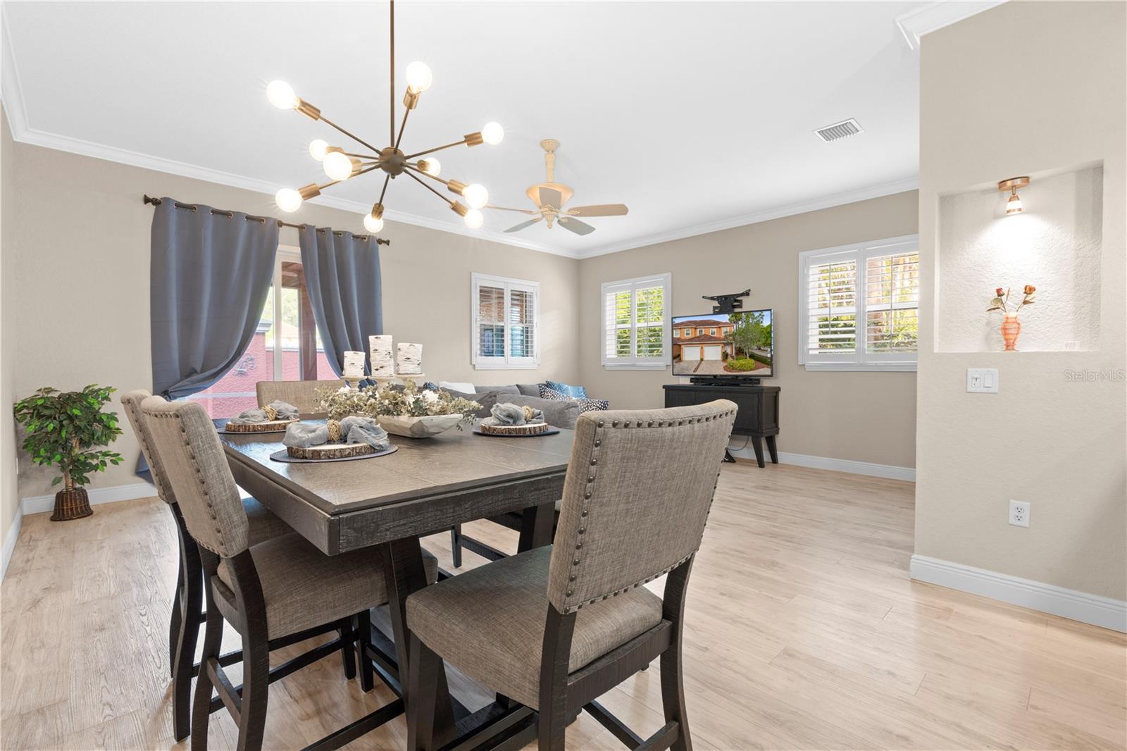 Image 18 of 49 For 2353 Max Court