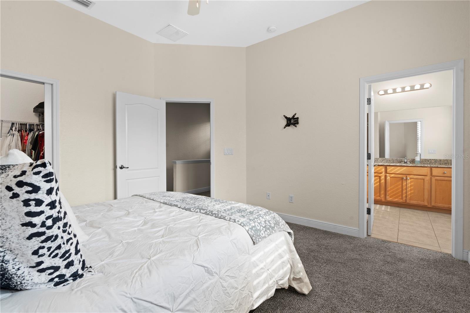 Image 31 of 49 For 2353 Max Court