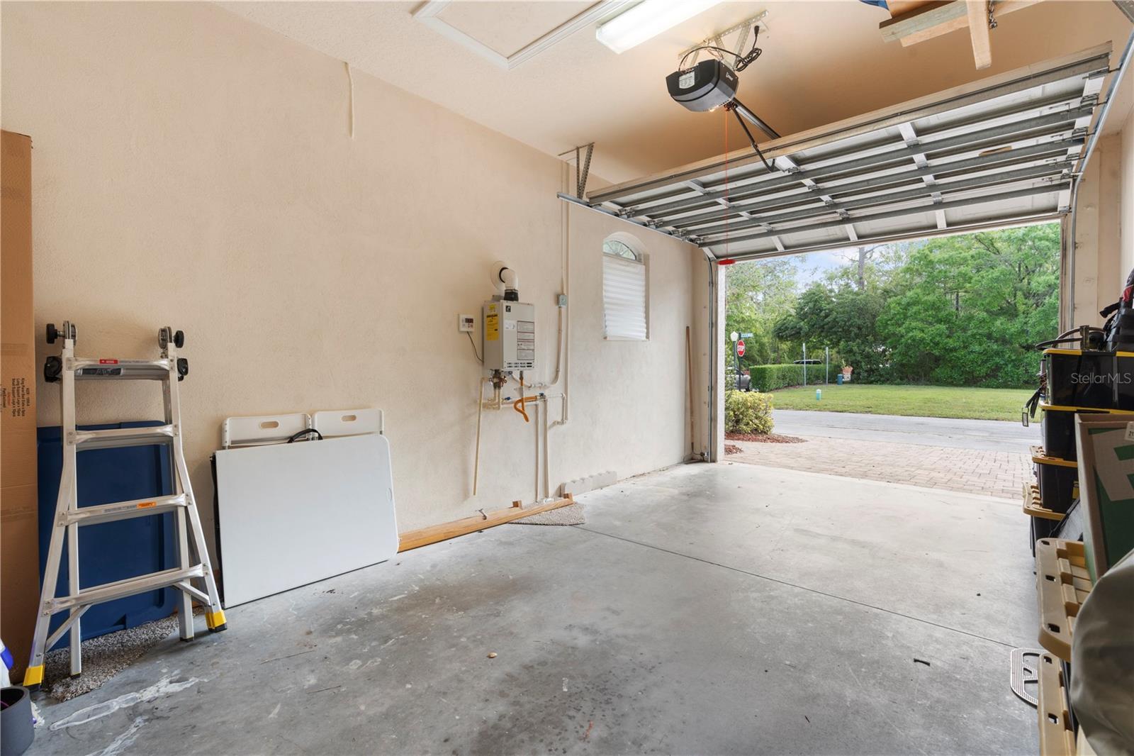 Image 35 of 49 For 2353 Max Court