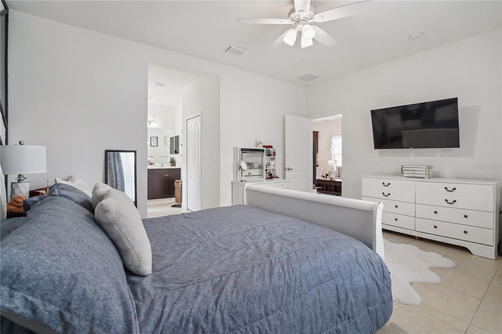 Image 26 of 49 For 3512 Woodmont Drive