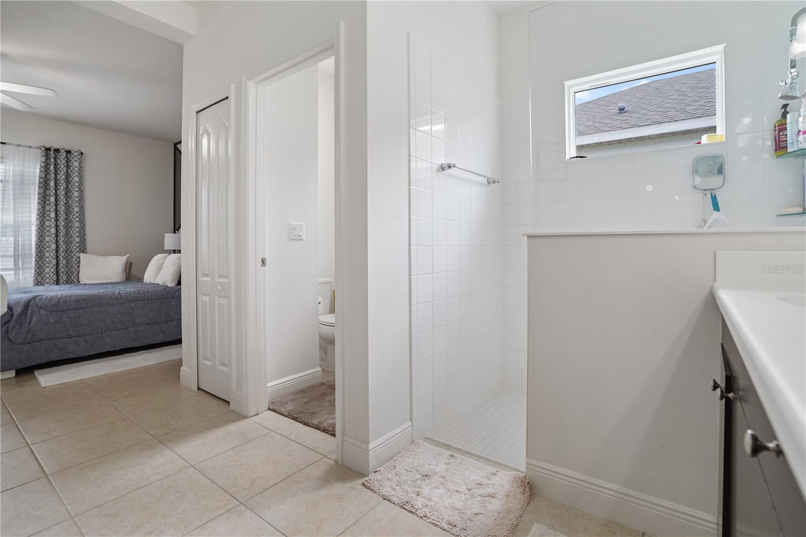 Image 28 of 49 For 3512 Woodmont Drive