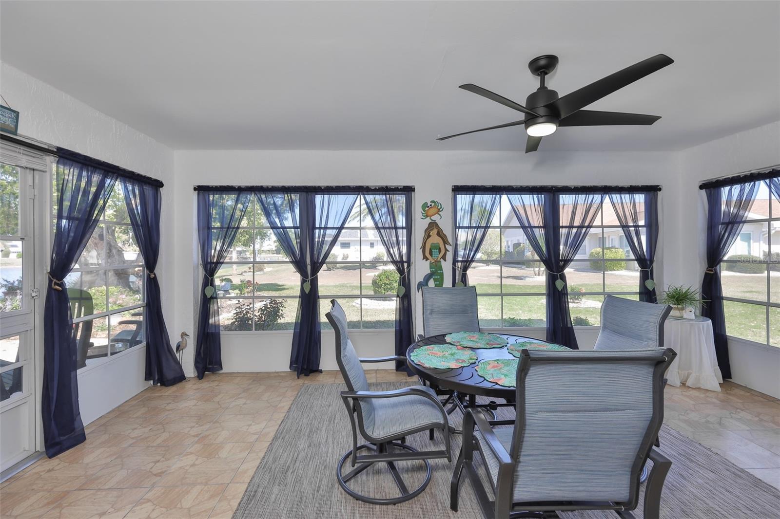 Image 33 of 54 For 123 Wintersong Lane