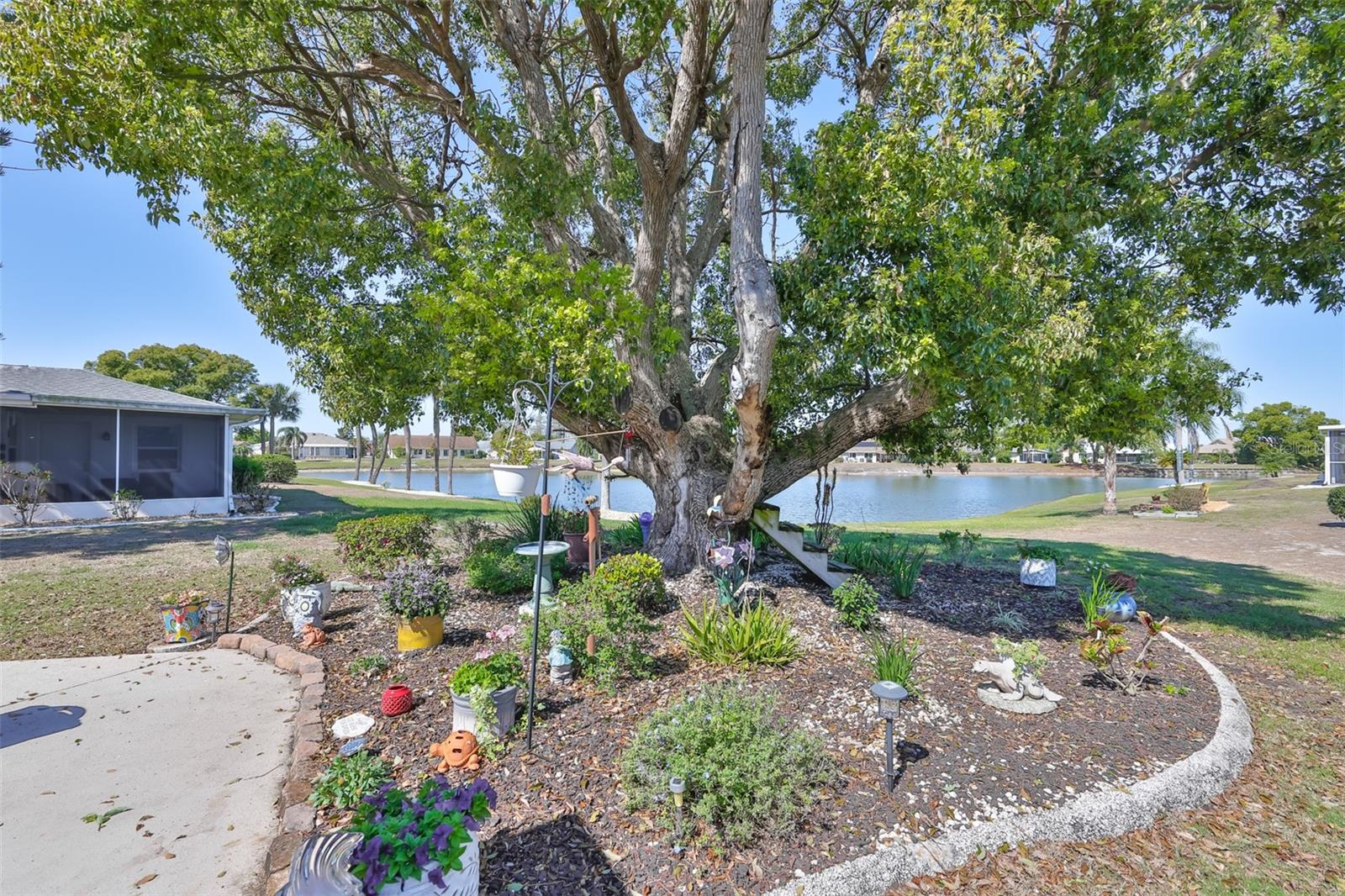 Image 41 of 54 For 123 Wintersong Lane