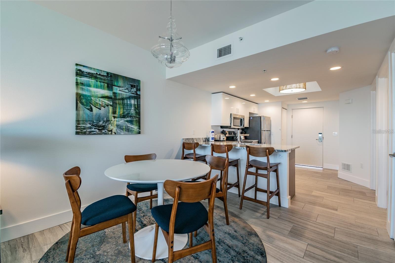 Image 11 of 31 For 10116 Gulf Boulevard 405w