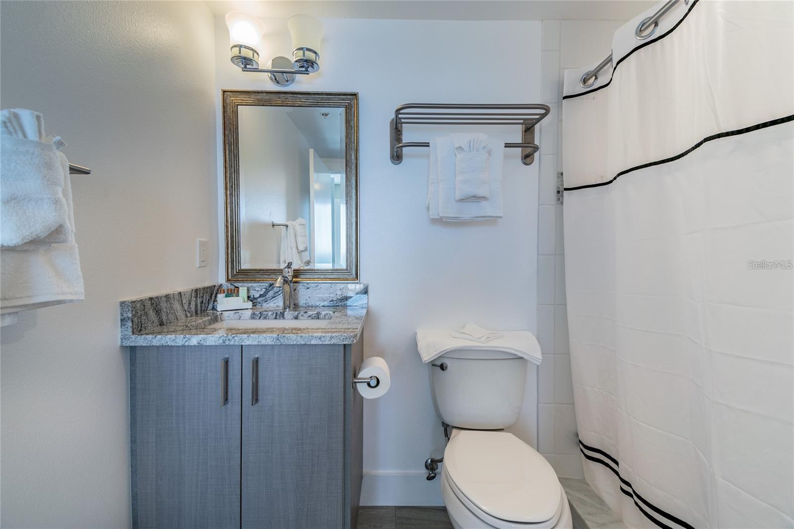 Image 15 of 31 For 10116 Gulf Boulevard 405w