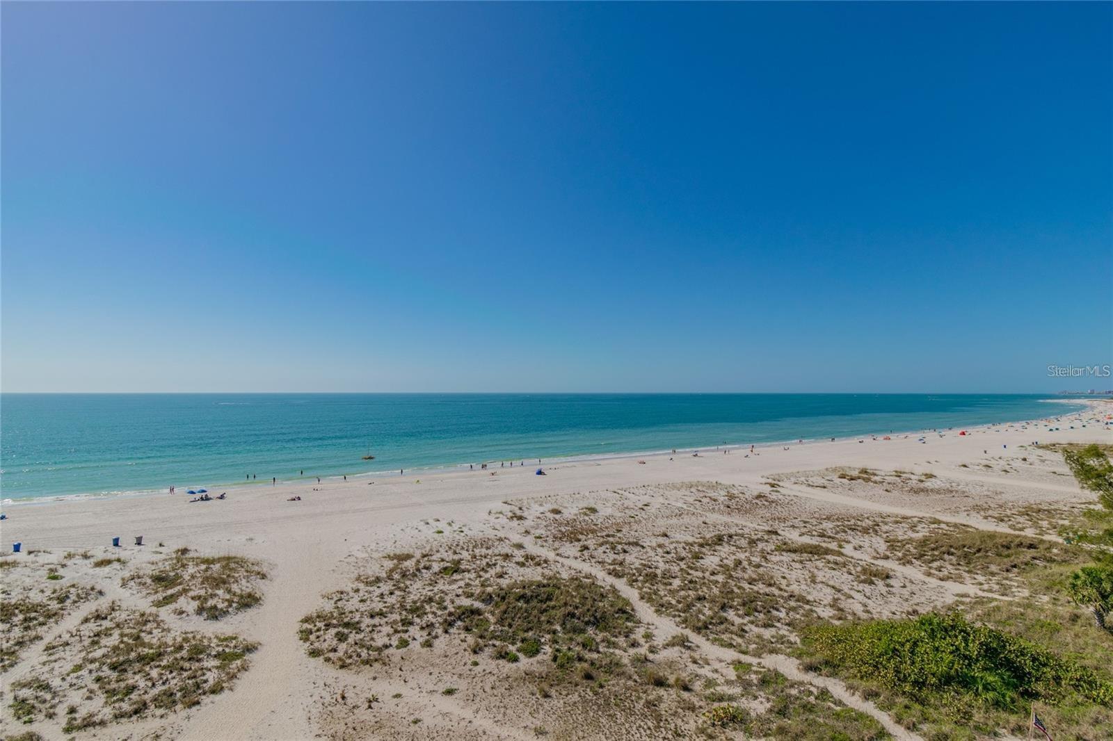 Image 26 of 31 For 10116 Gulf Boulevard 405w