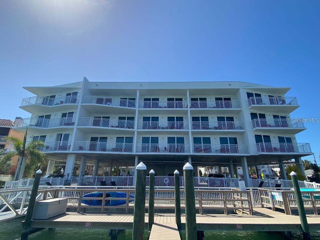 Image 29 of 31 For 10116 Gulf Boulevard 405w