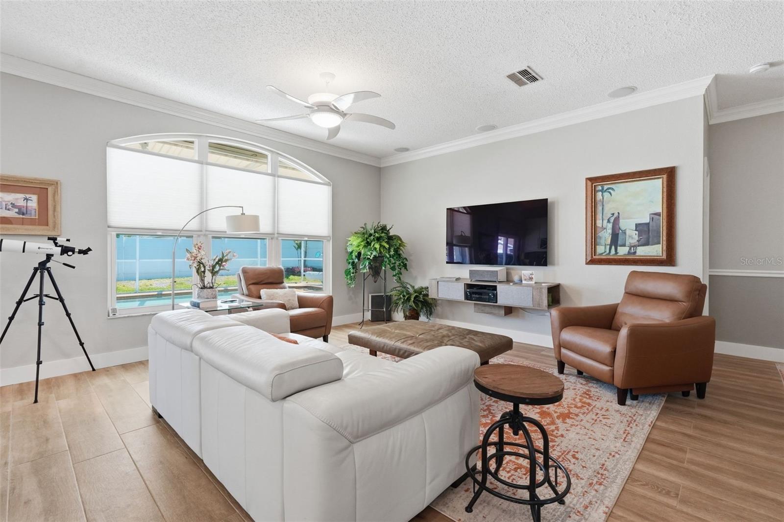 Image 13 of 37 For 2706 Sierra Vista Way