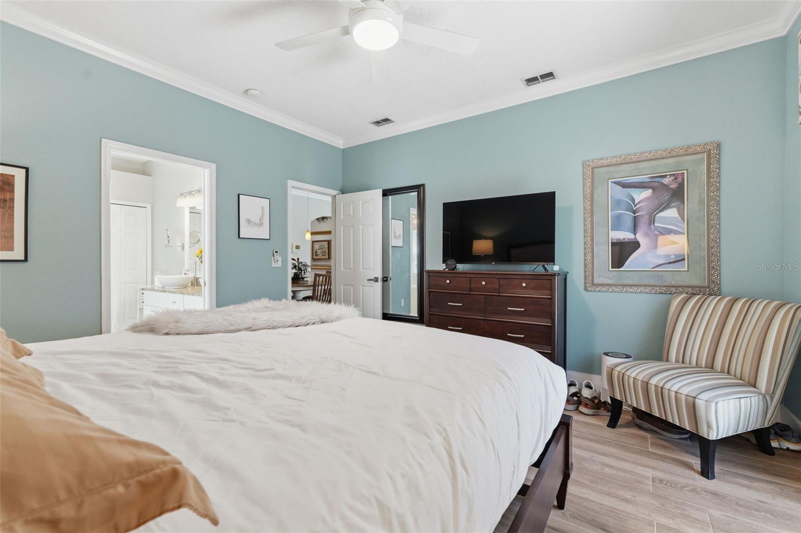 Image 16 of 37 For 2706 Sierra Vista Way