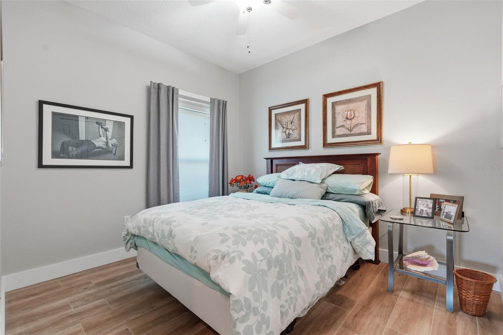 Image 21 of 37 For 2706 Sierra Vista Way