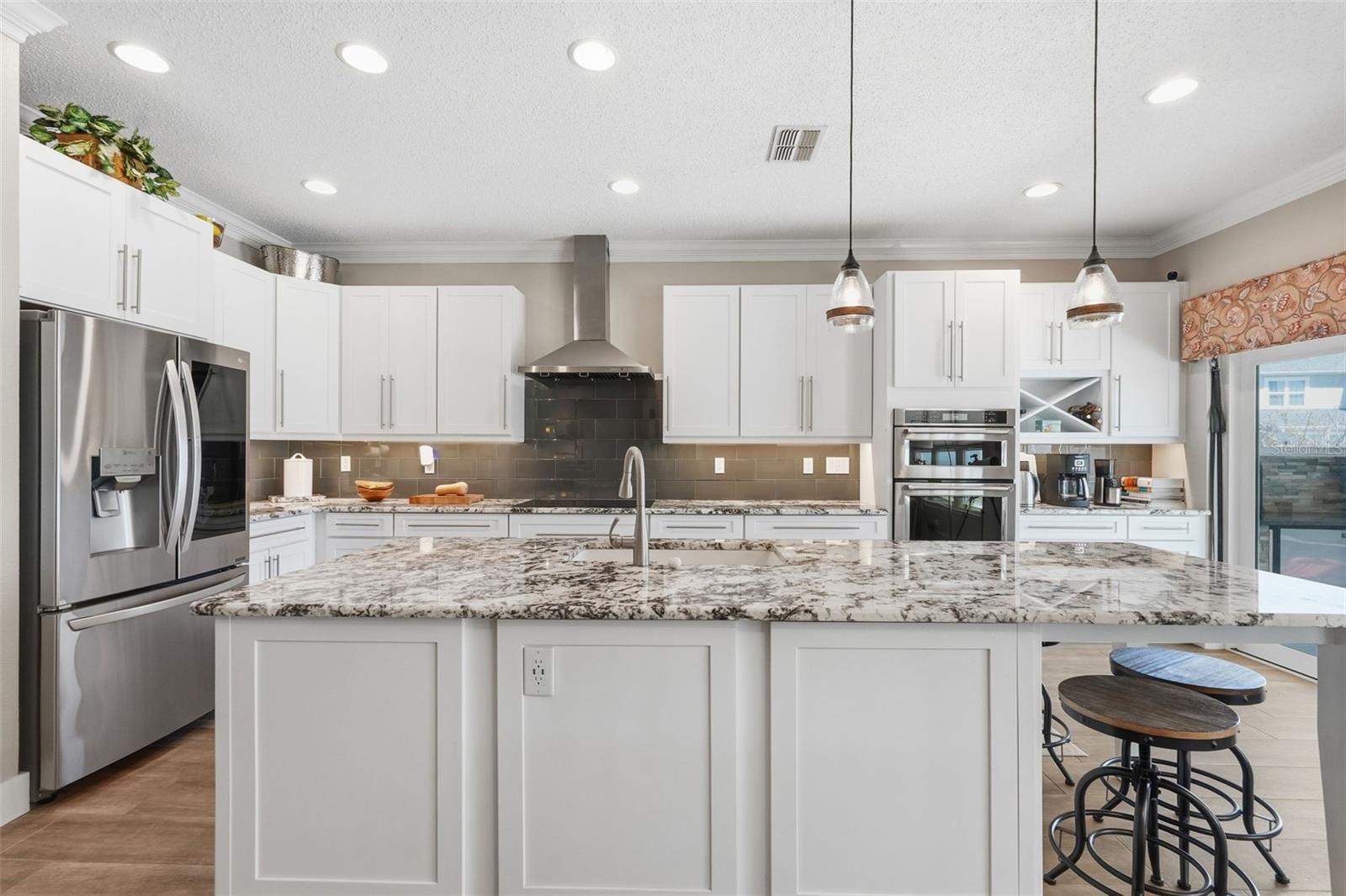 Image 5 of 37 For 2706 Sierra Vista Way