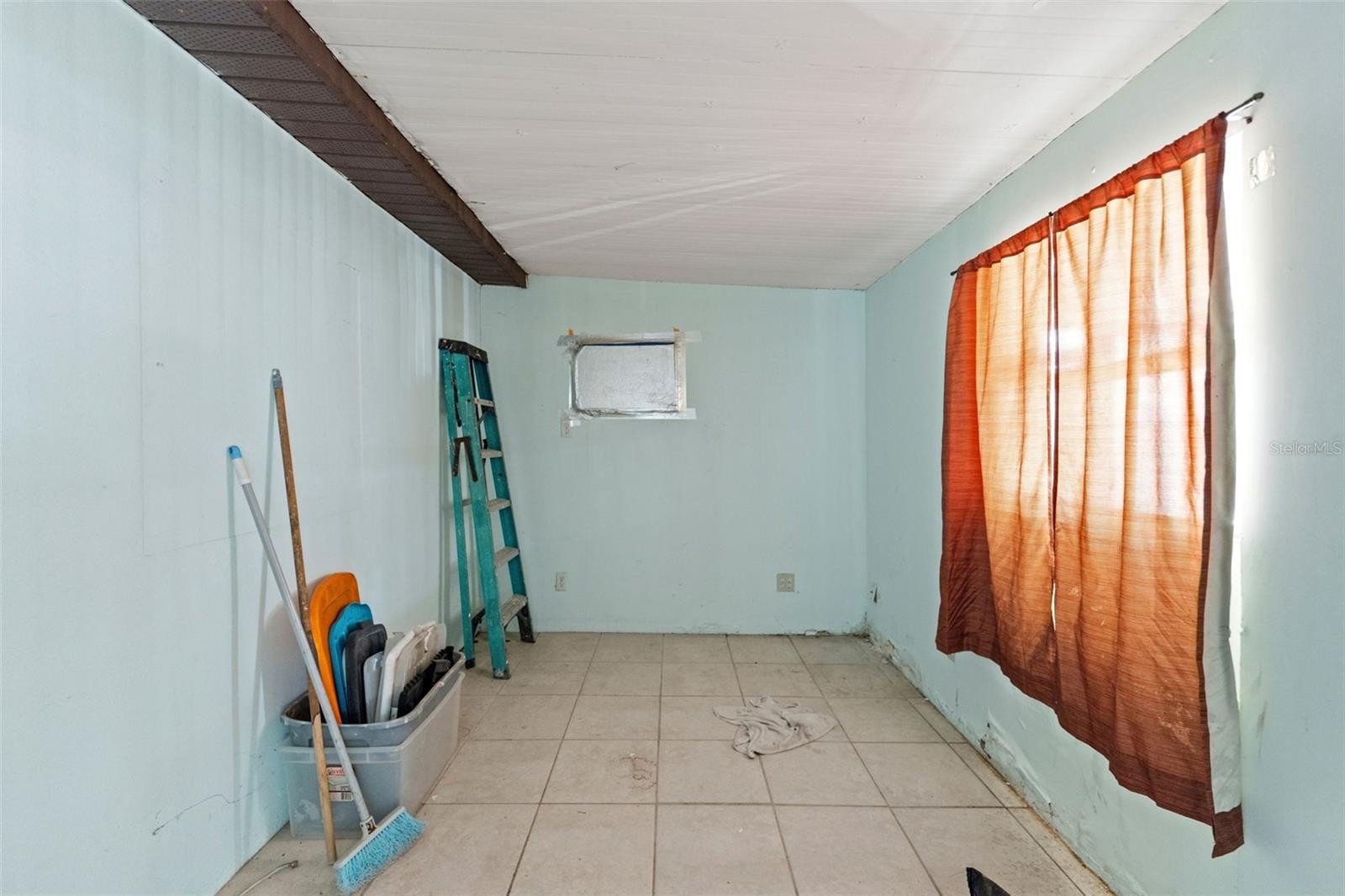 Image 19 of 45 For 5201 66th Way N