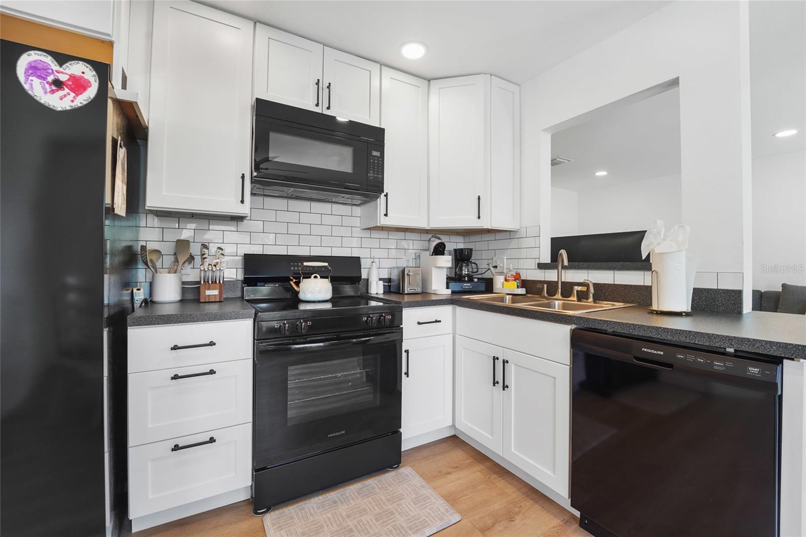 Image 12 of 32 For 4906 San Rafael Street