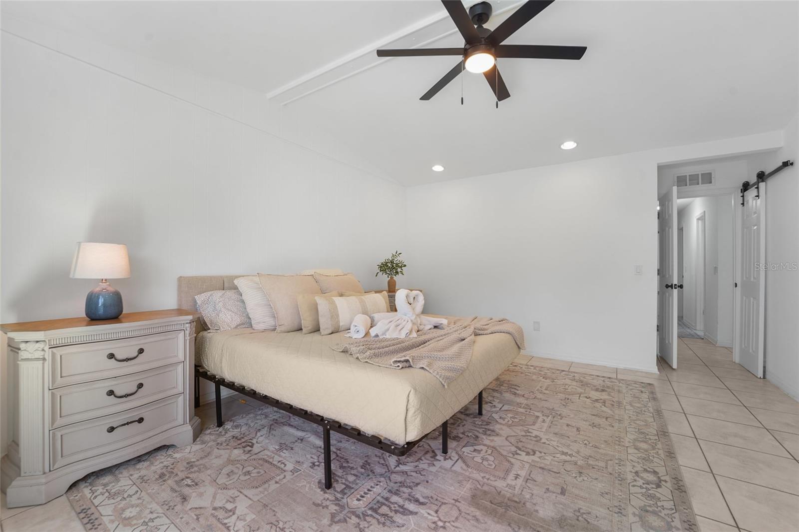 Image 15 of 32 For 4906 San Rafael Street