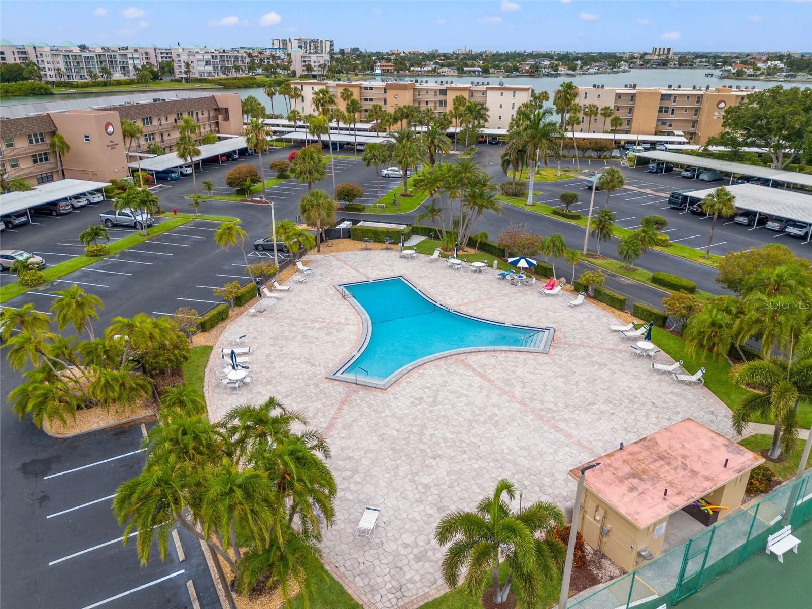 Image 30 of 42 For 7625 Sun Island Drive S 207