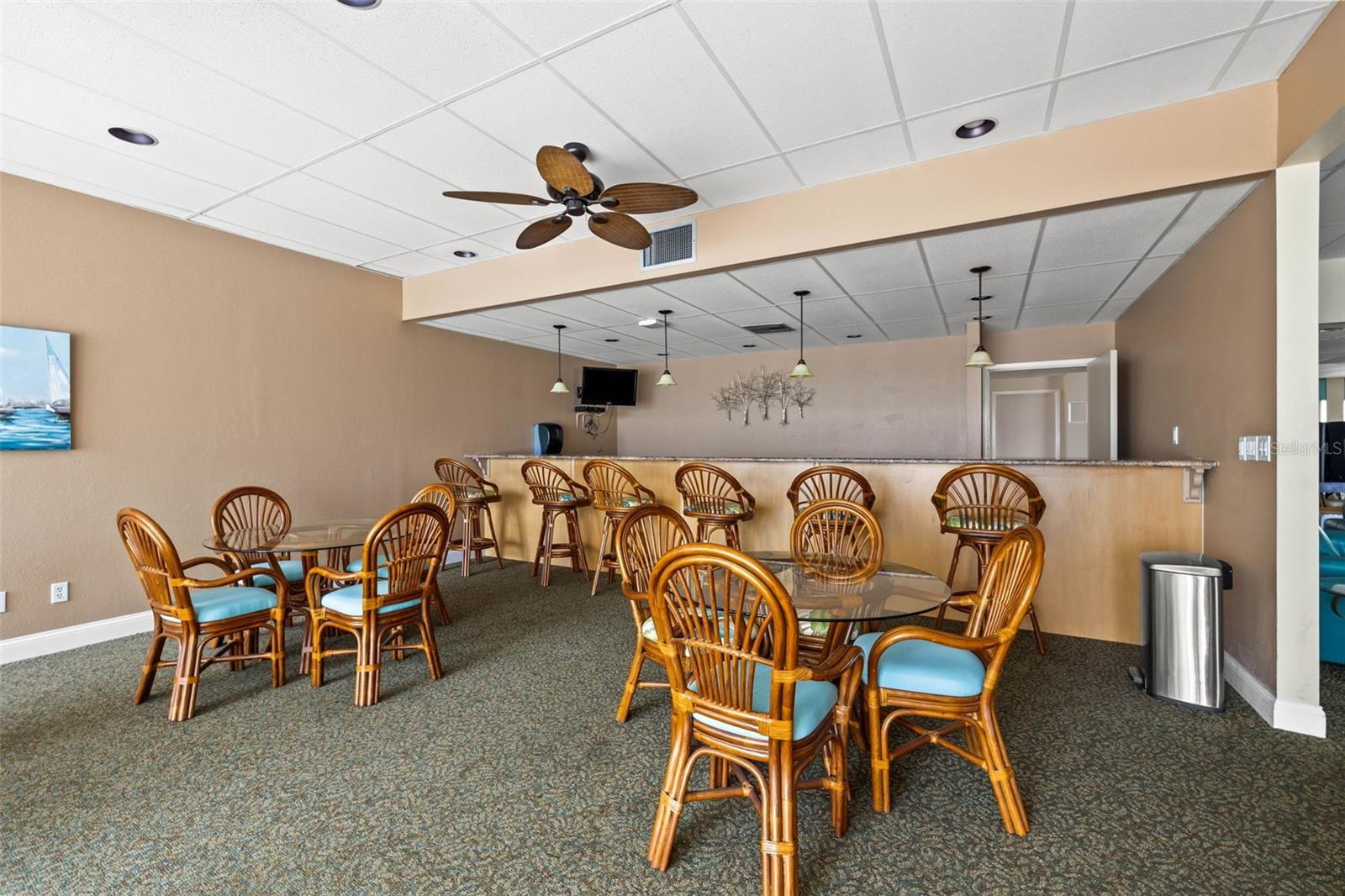 Image 38 of 42 For 7625 Sun Island Drive S 207