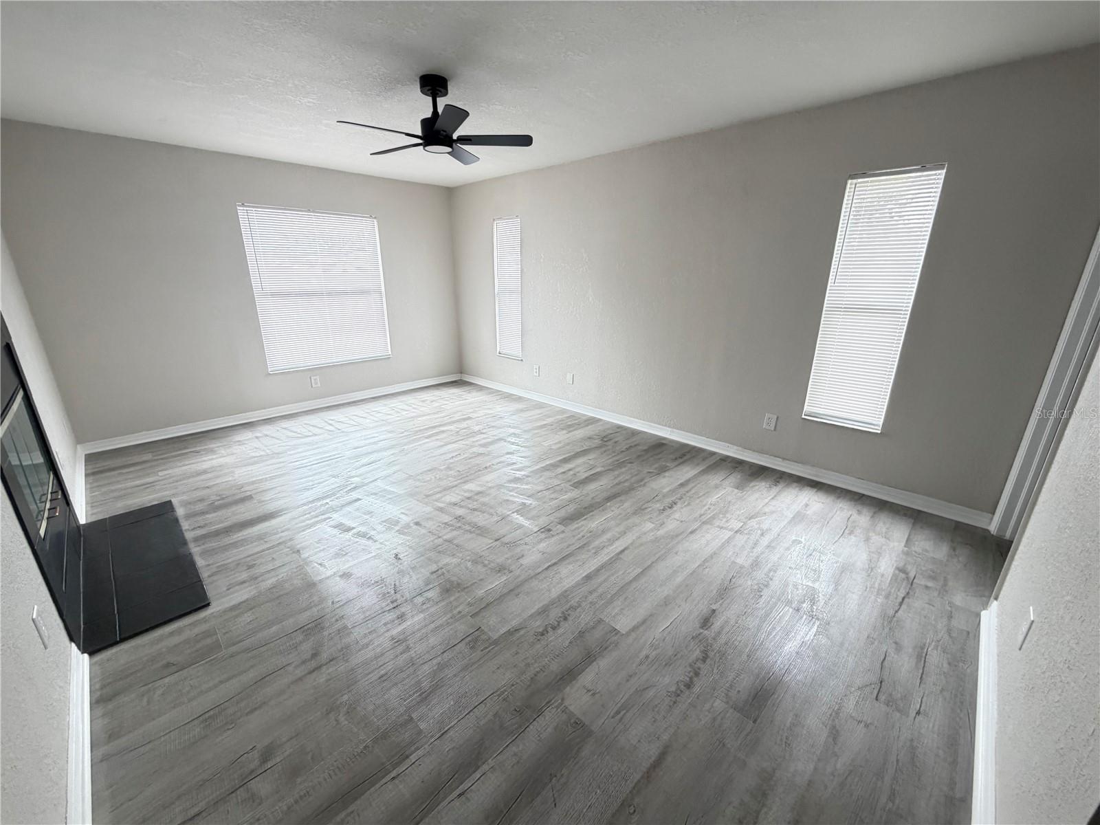 Image 12 of 15 For 1014 16th Avenue Nw