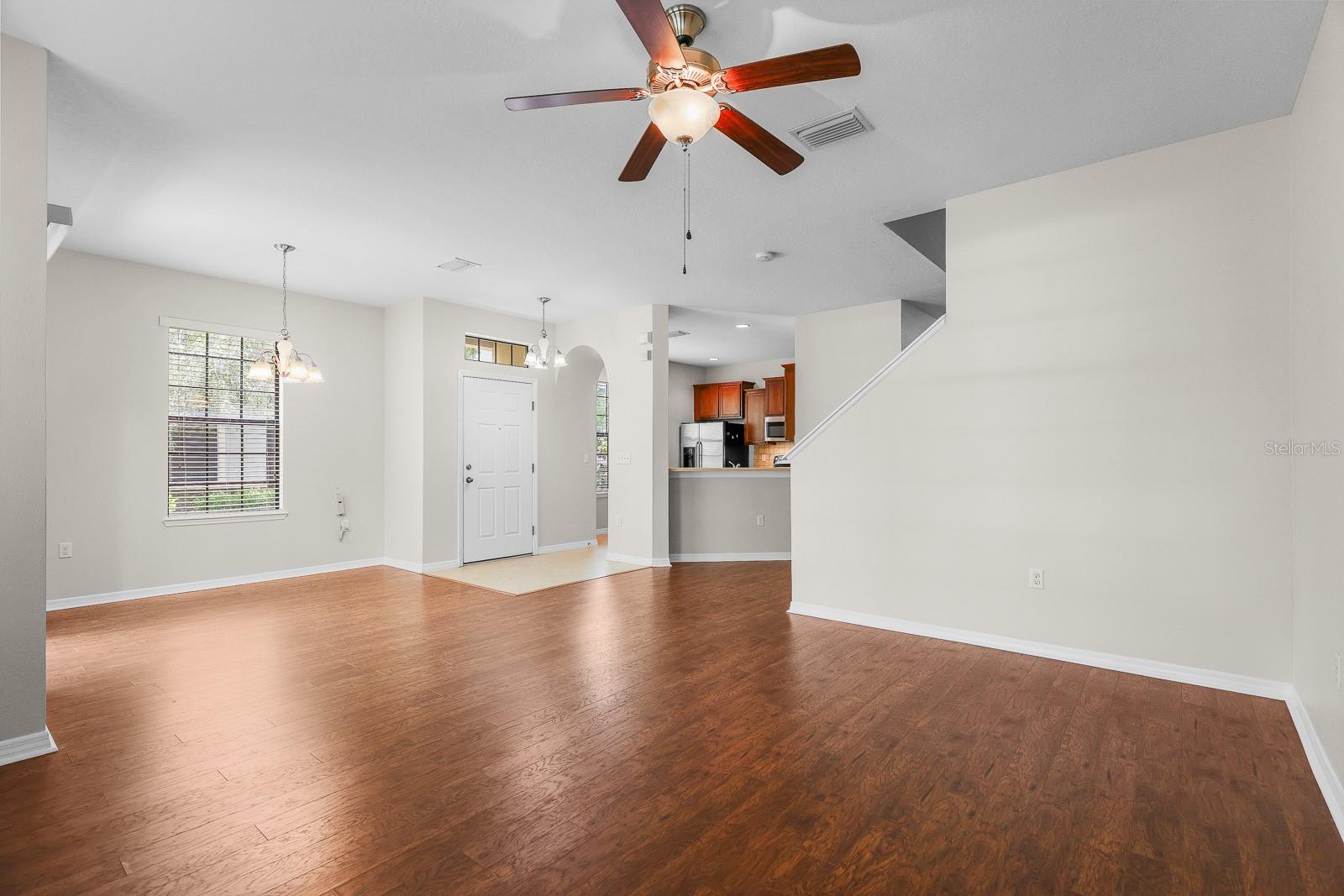 Image 13 of 32 For 16612 Kingletside Court