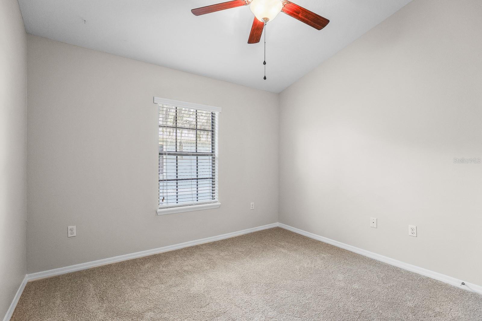 Image 16 of 32 For 16612 Kingletside Court