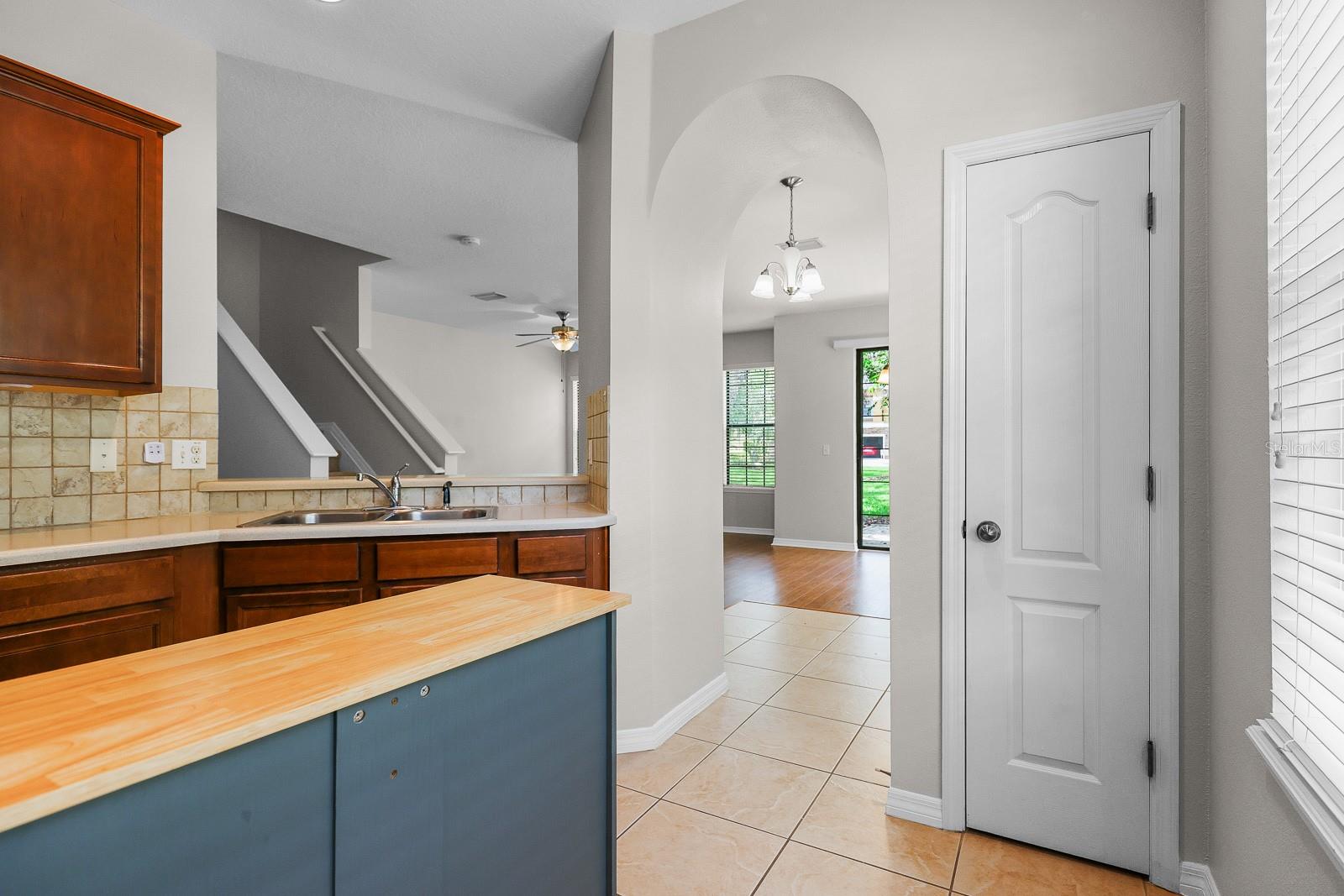 Image 9 of 32 For 16612 Kingletside Court