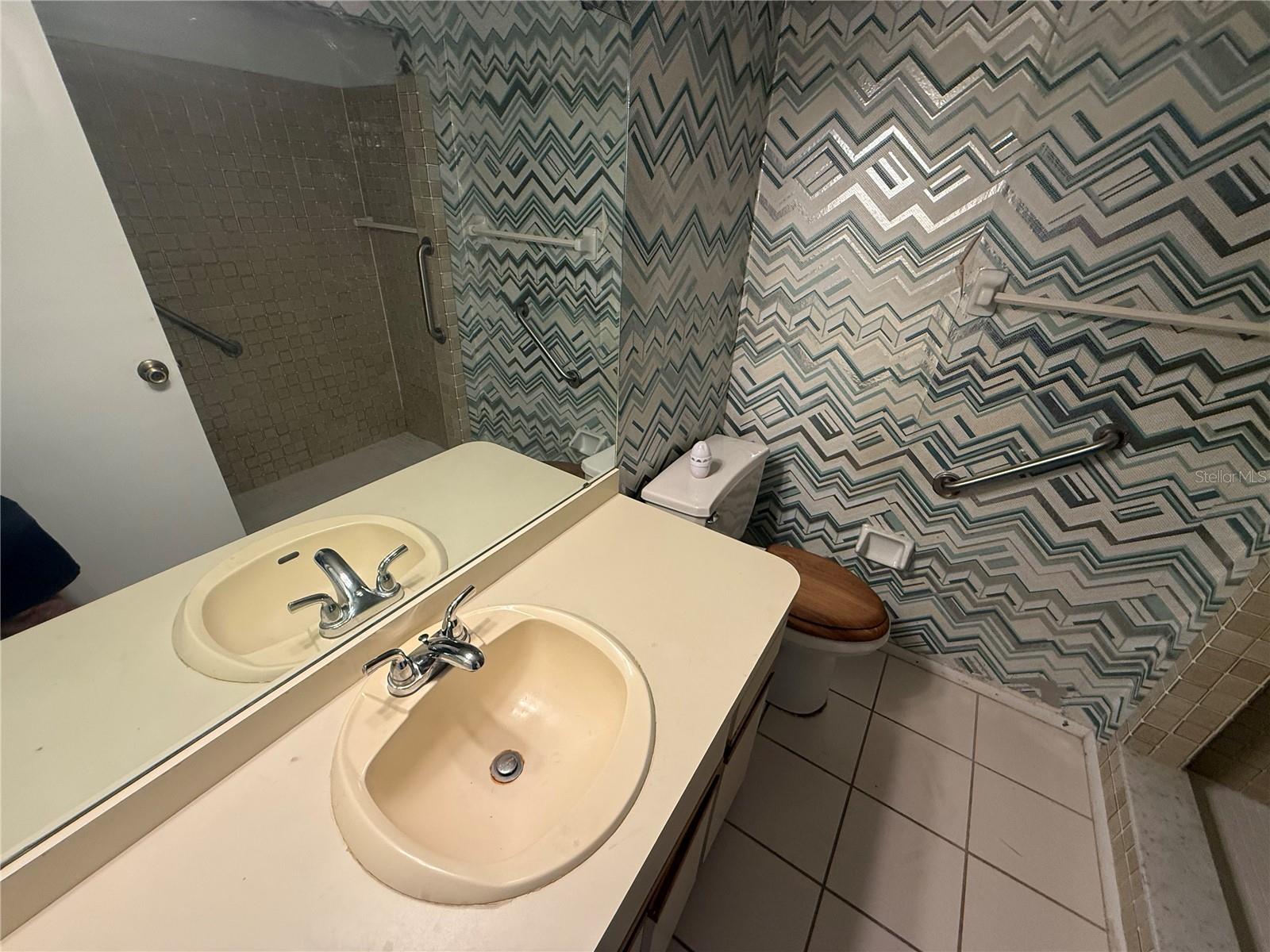 Image 14 of 19 For 6608 36th Avenue Drive W