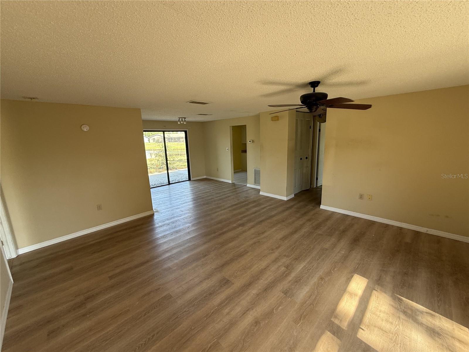 Image 4 of 19 For 6608 36th Avenue Drive W