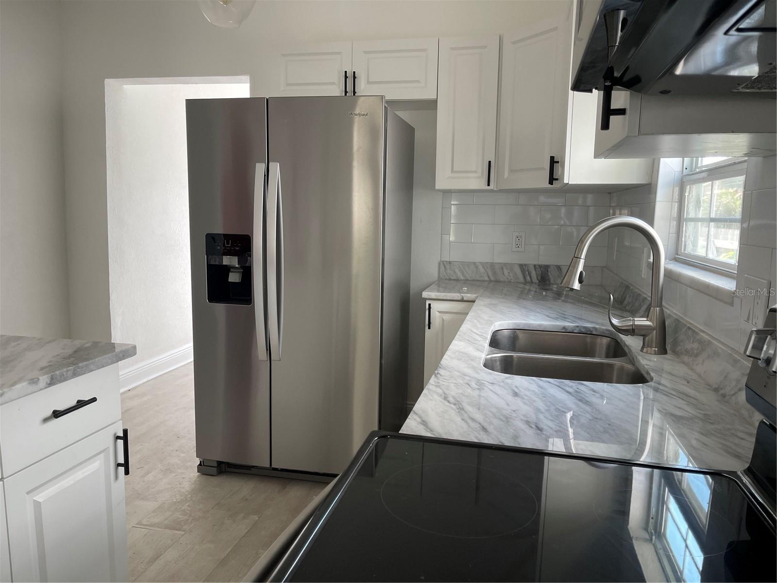 Image 13 of 34 For 114 Amelia Avenue