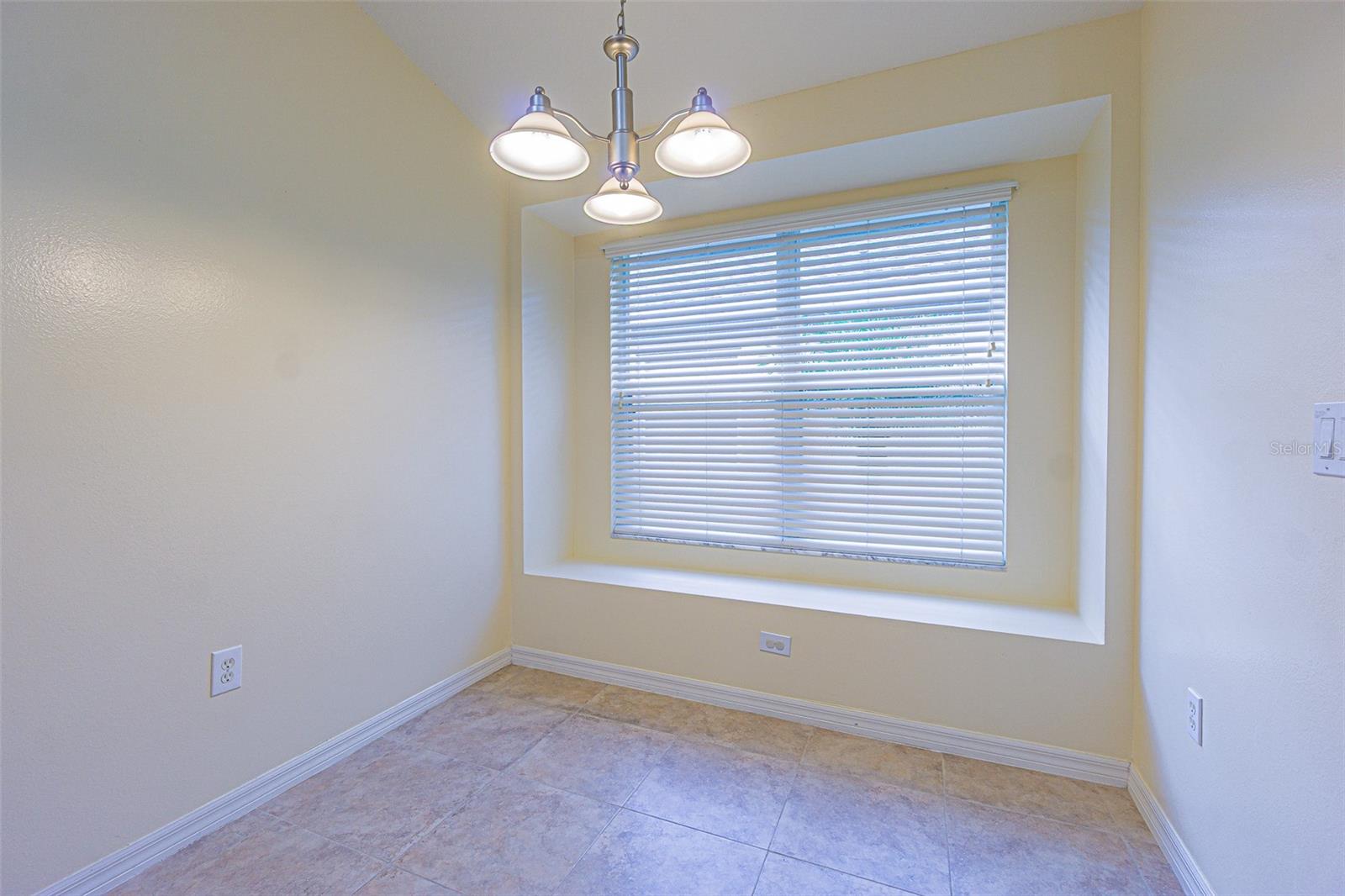 Image 19 of 35 For 18024 Arbor Crest Drive