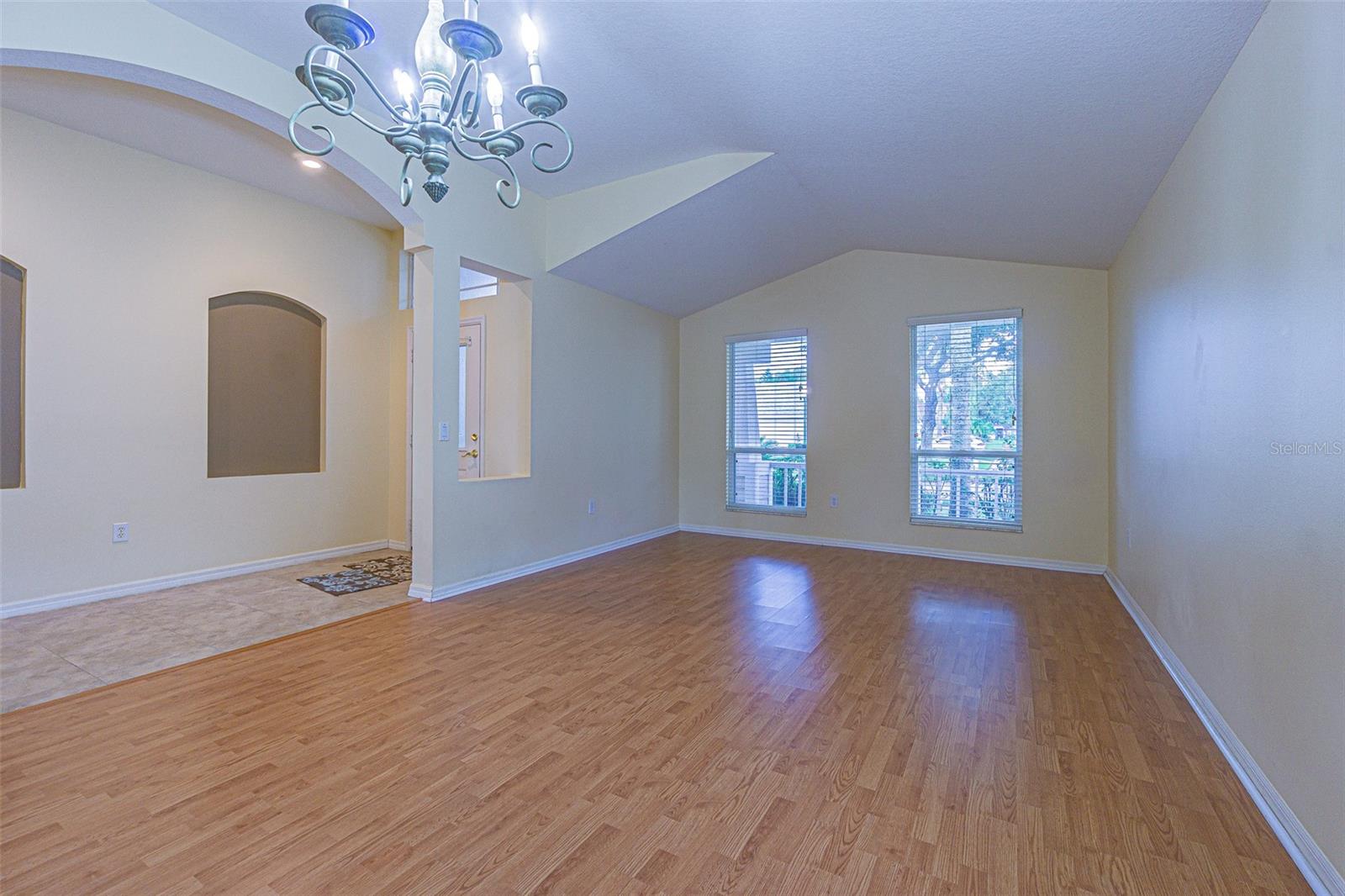 Image 22 of 35 For 18024 Arbor Crest Drive