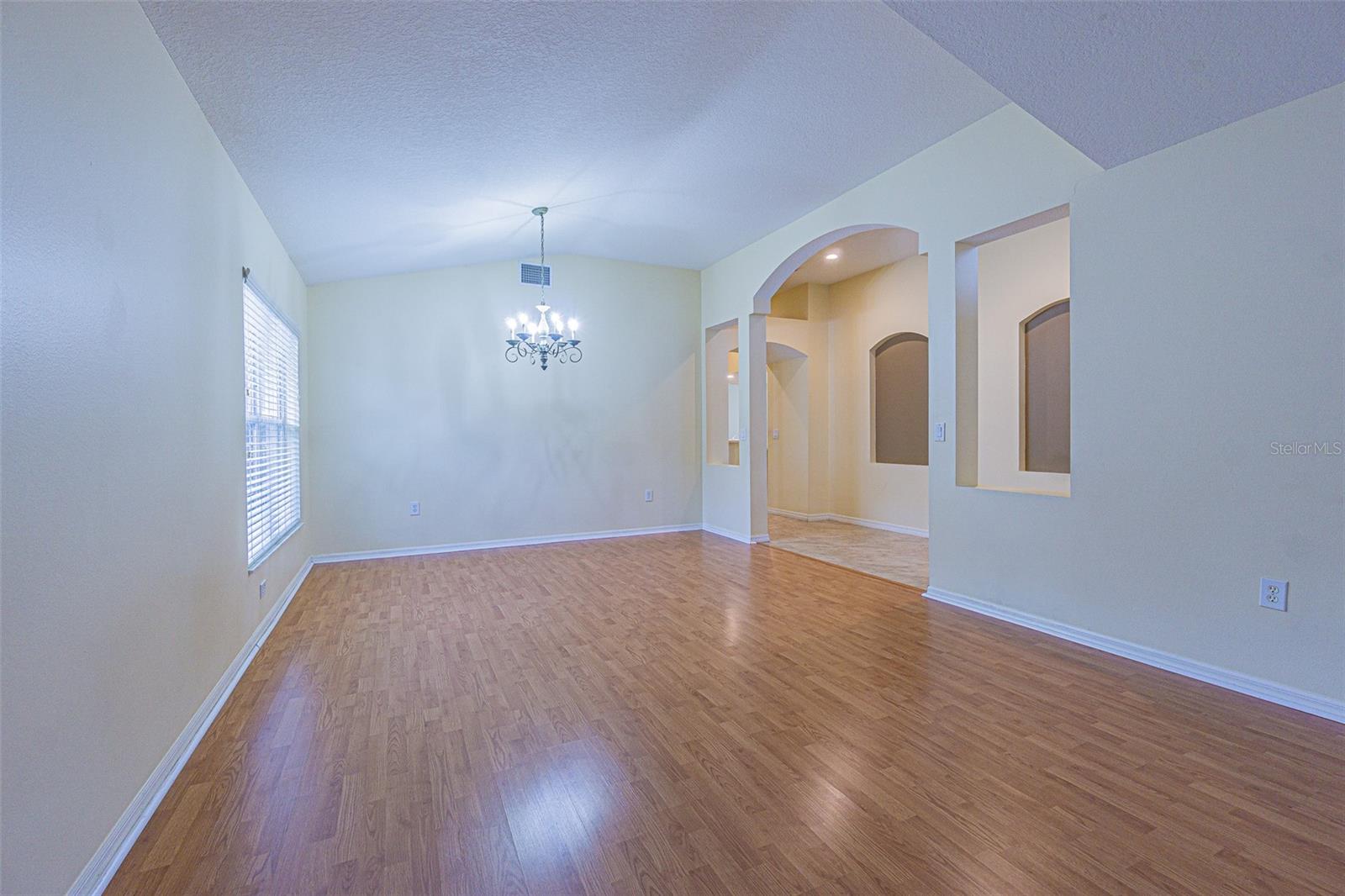 Image 23 of 35 For 18024 Arbor Crest Drive