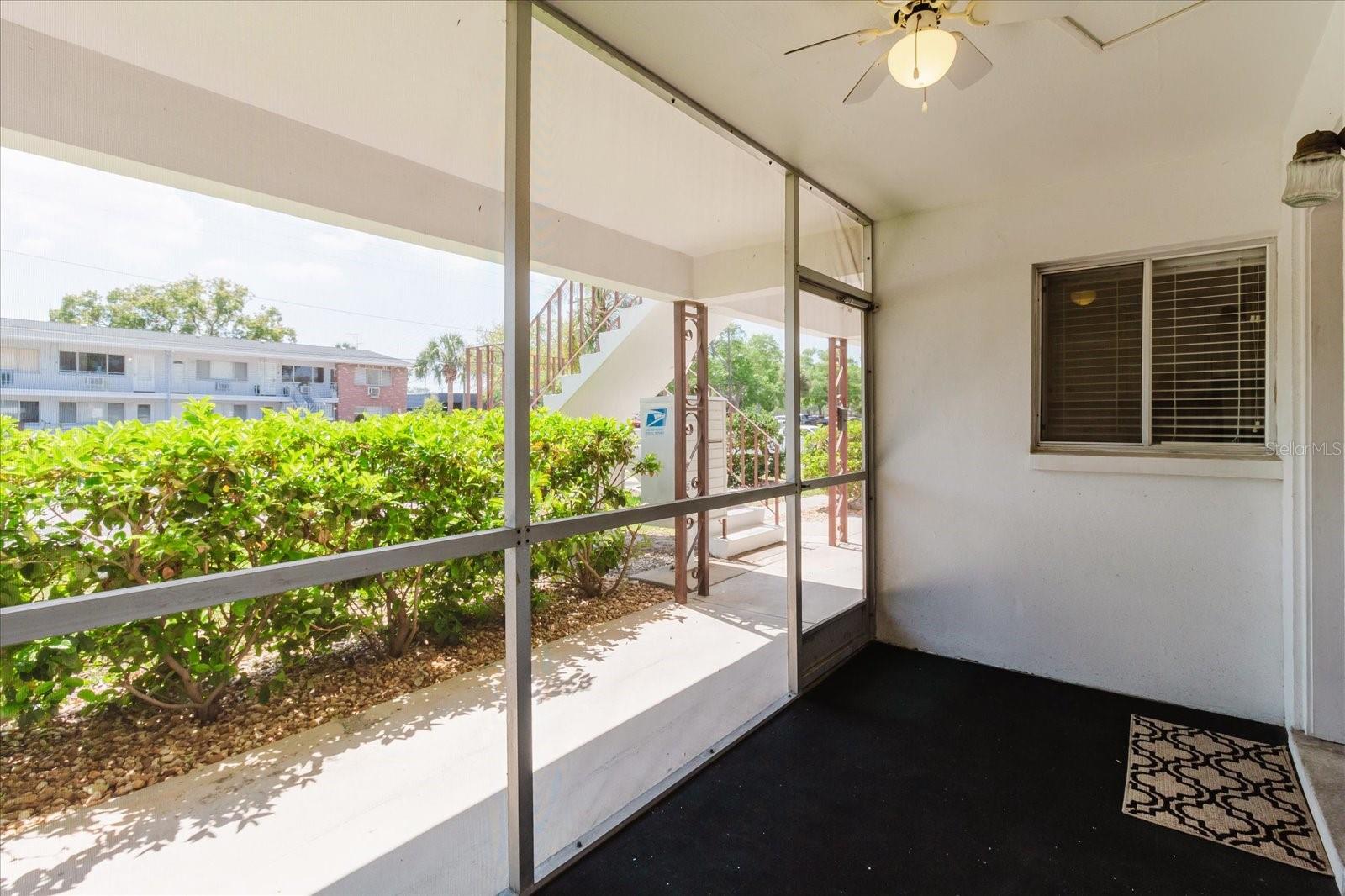 Image 11 of 44 For 2348 Shelley Street 2