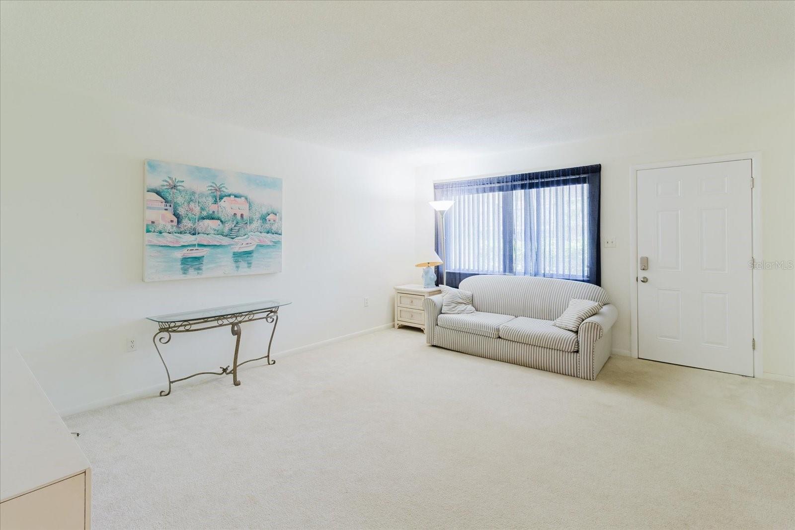 Image 15 of 44 For 2348 Shelley Street 2