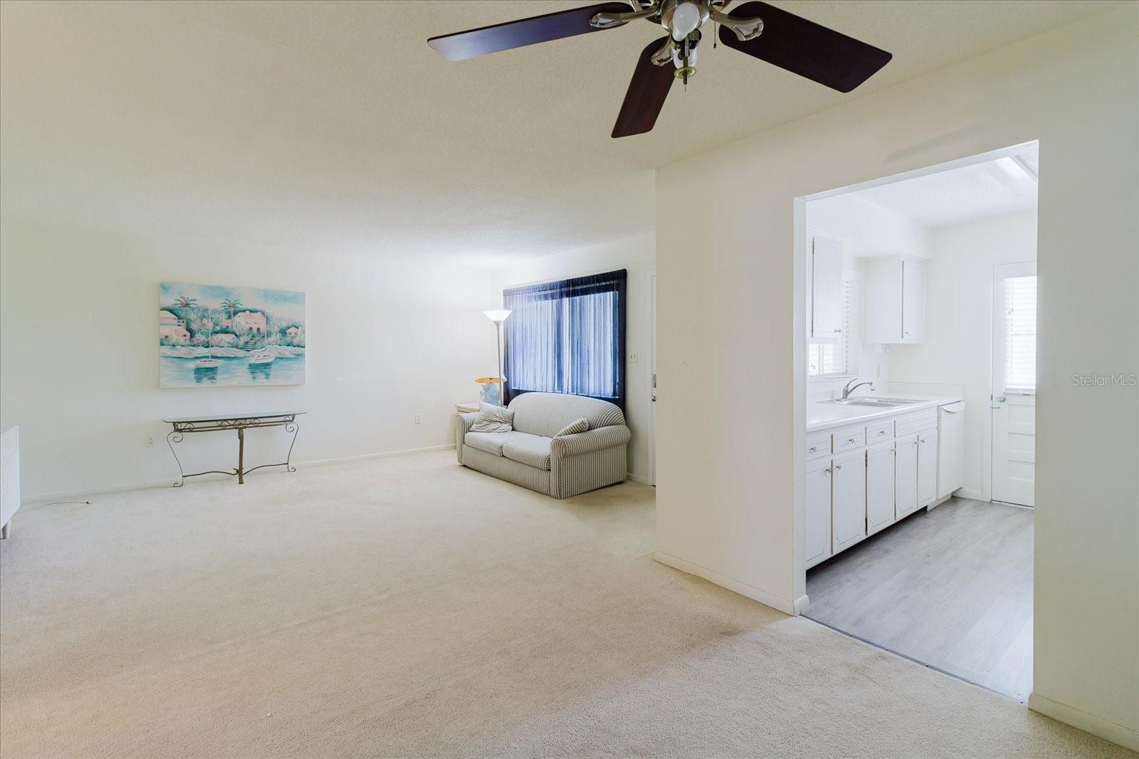 Image 17 of 44 For 2348 Shelley Street 2