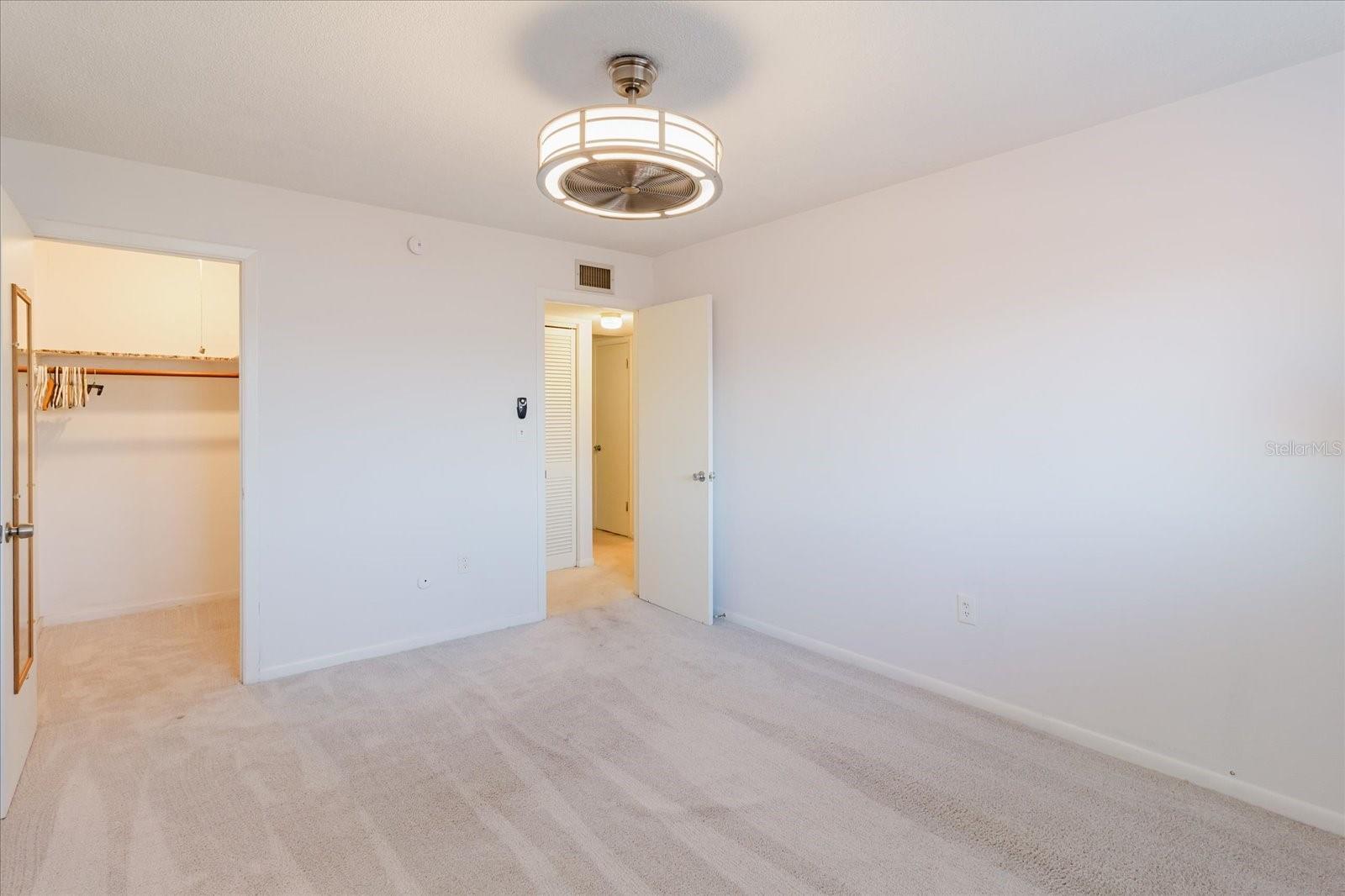 Image 25 of 44 For 2348 Shelley Street 2