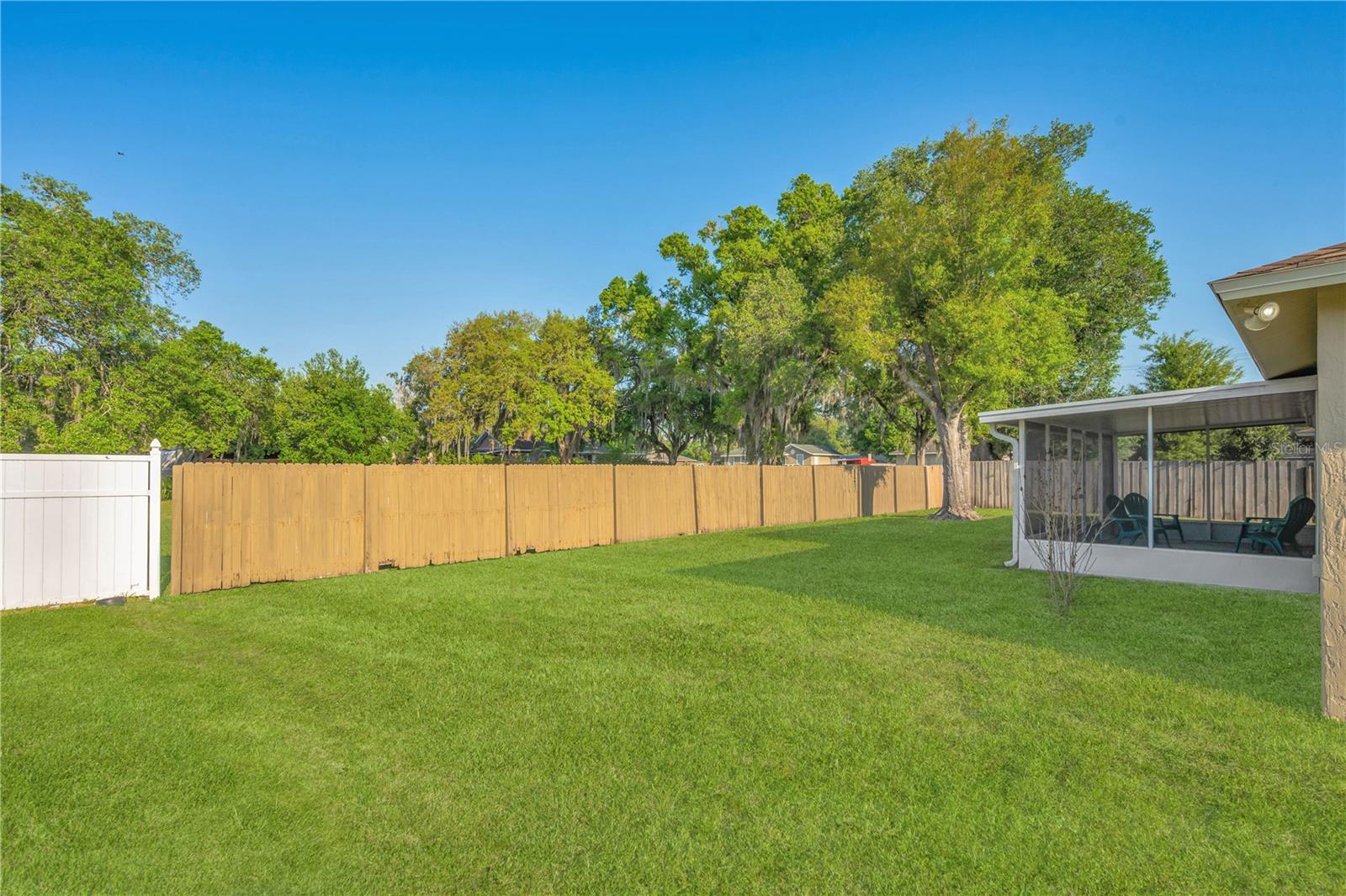 Image 24 of 25 For 909 Mobley Street