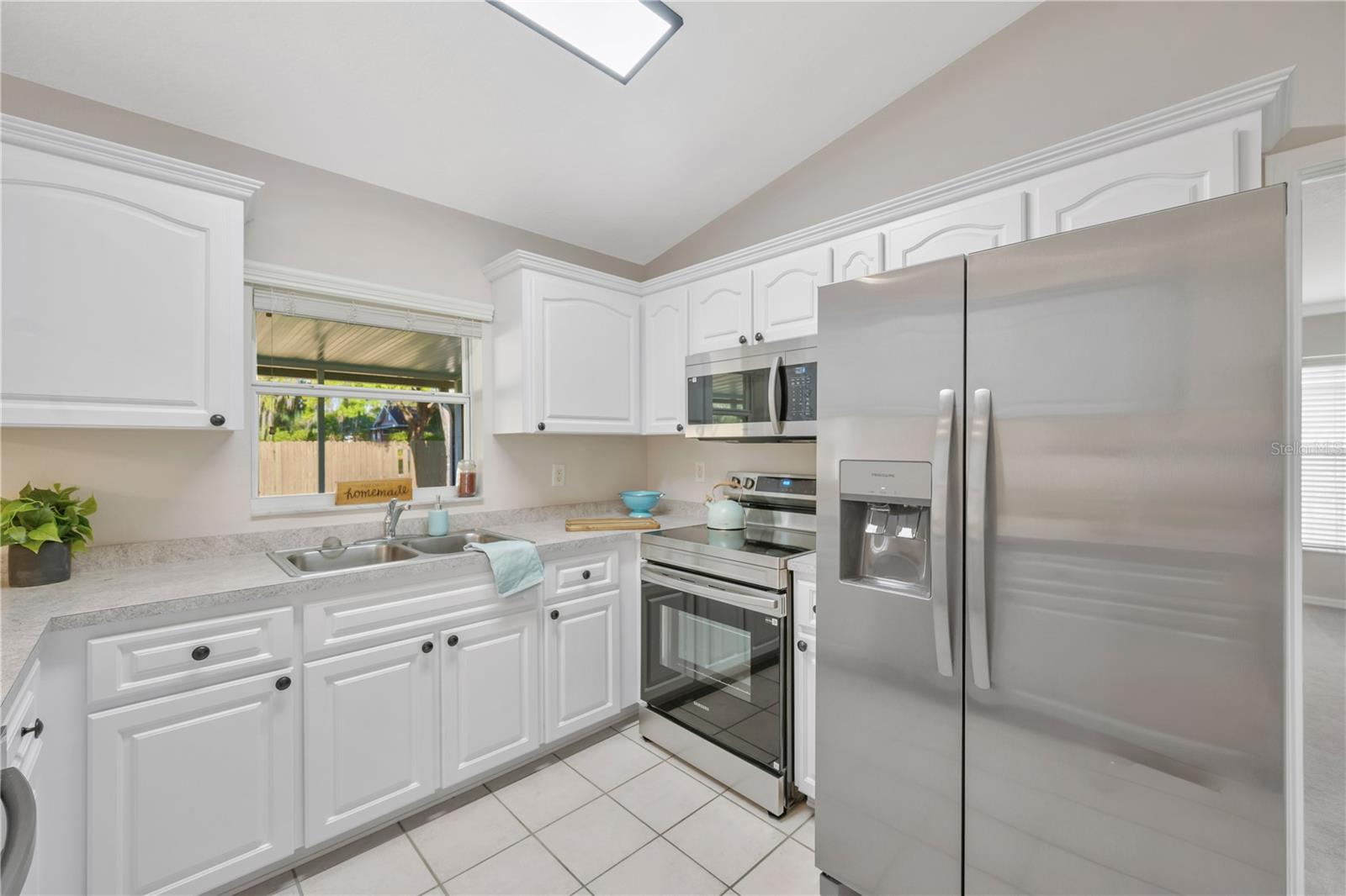 Image 6 of 25 For 909 Mobley Street