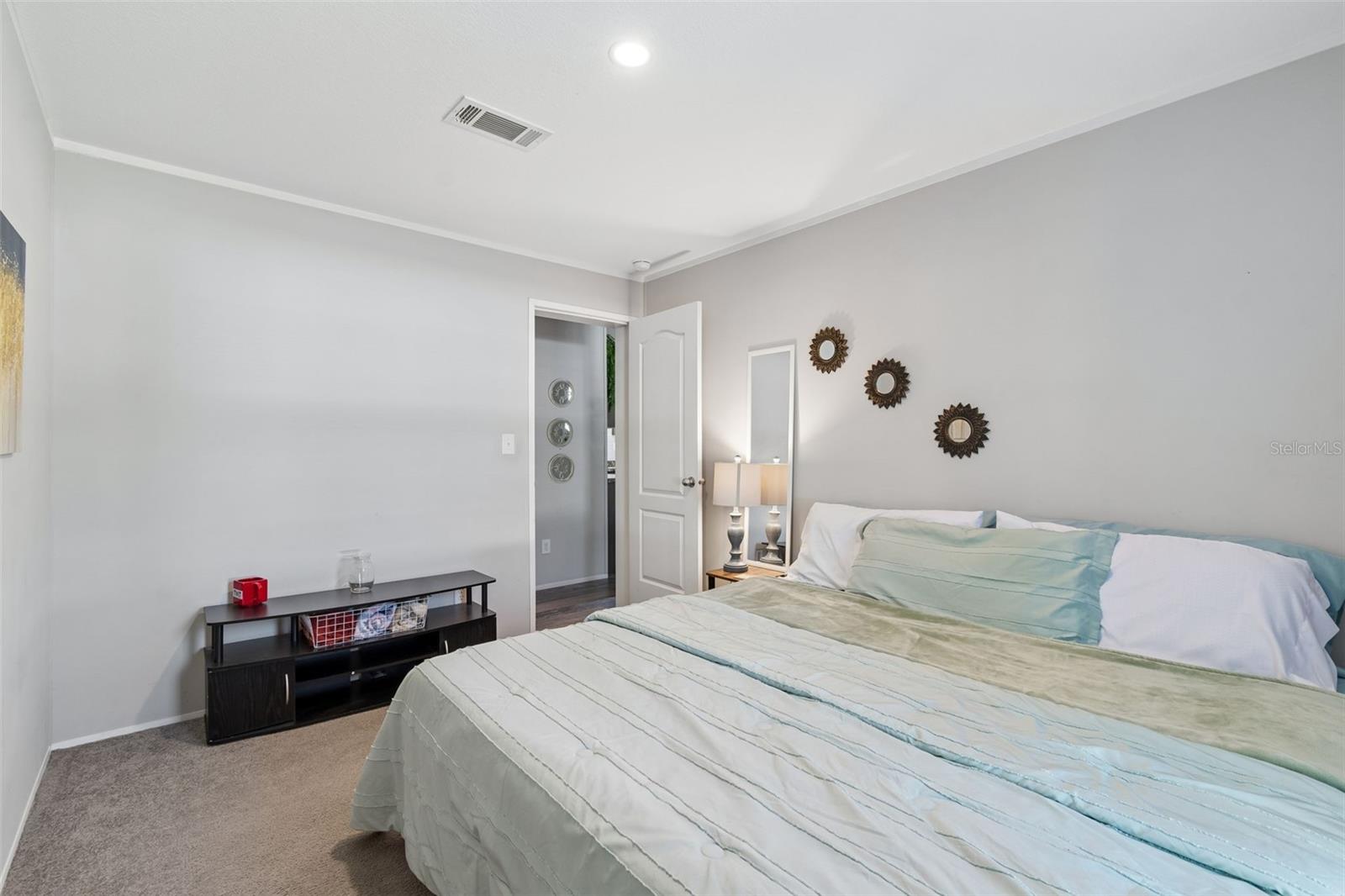 Image 12 of 37 For 6527 Angus Valley Drive