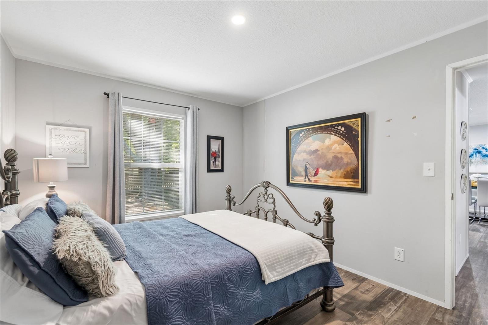 Image 16 of 37 For 6527 Angus Valley Drive