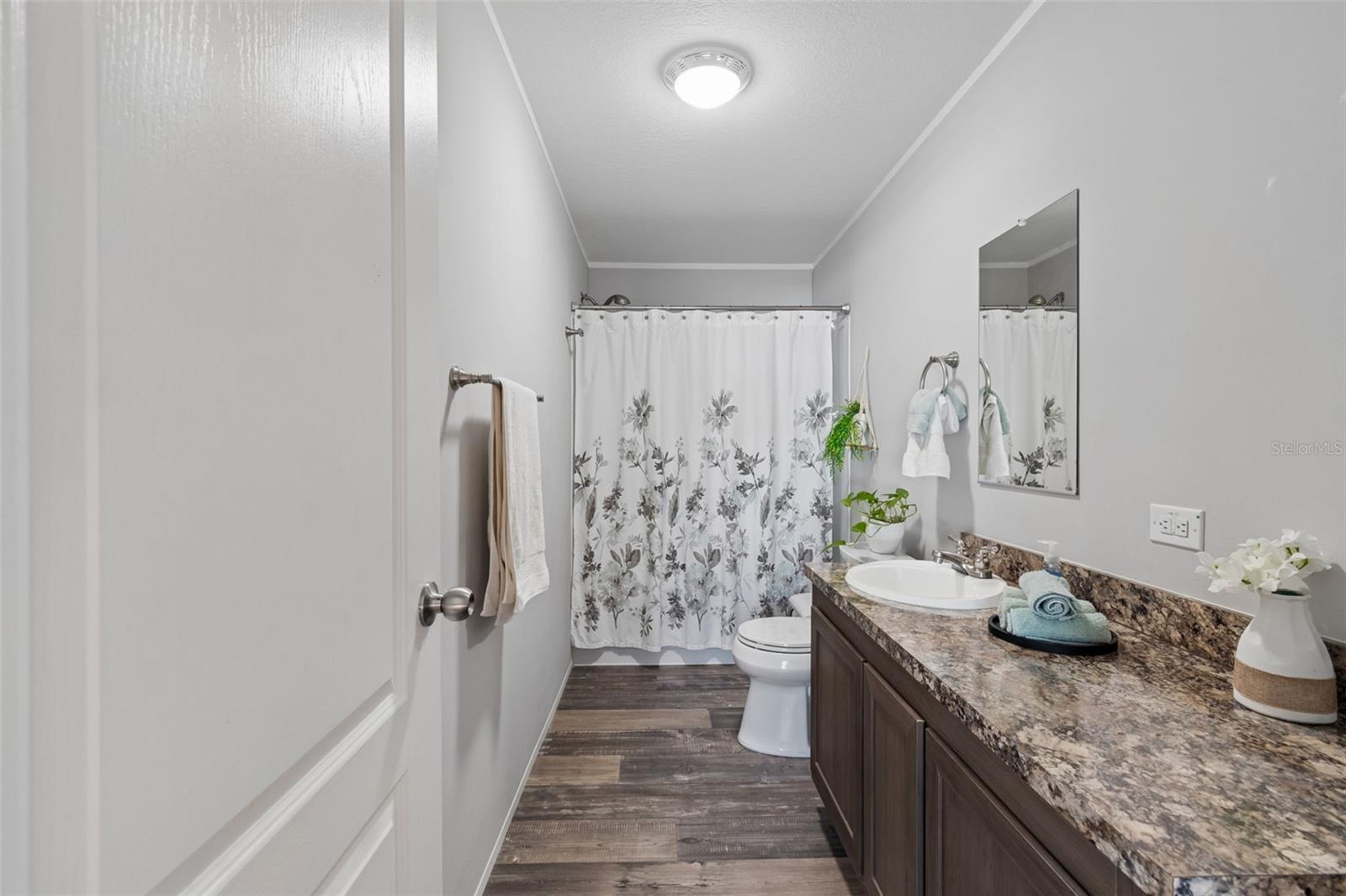 Image 20 of 37 For 6527 Angus Valley Drive