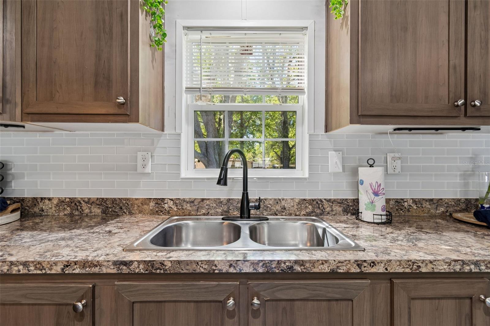 Image 7 of 37 For 6527 Angus Valley Drive