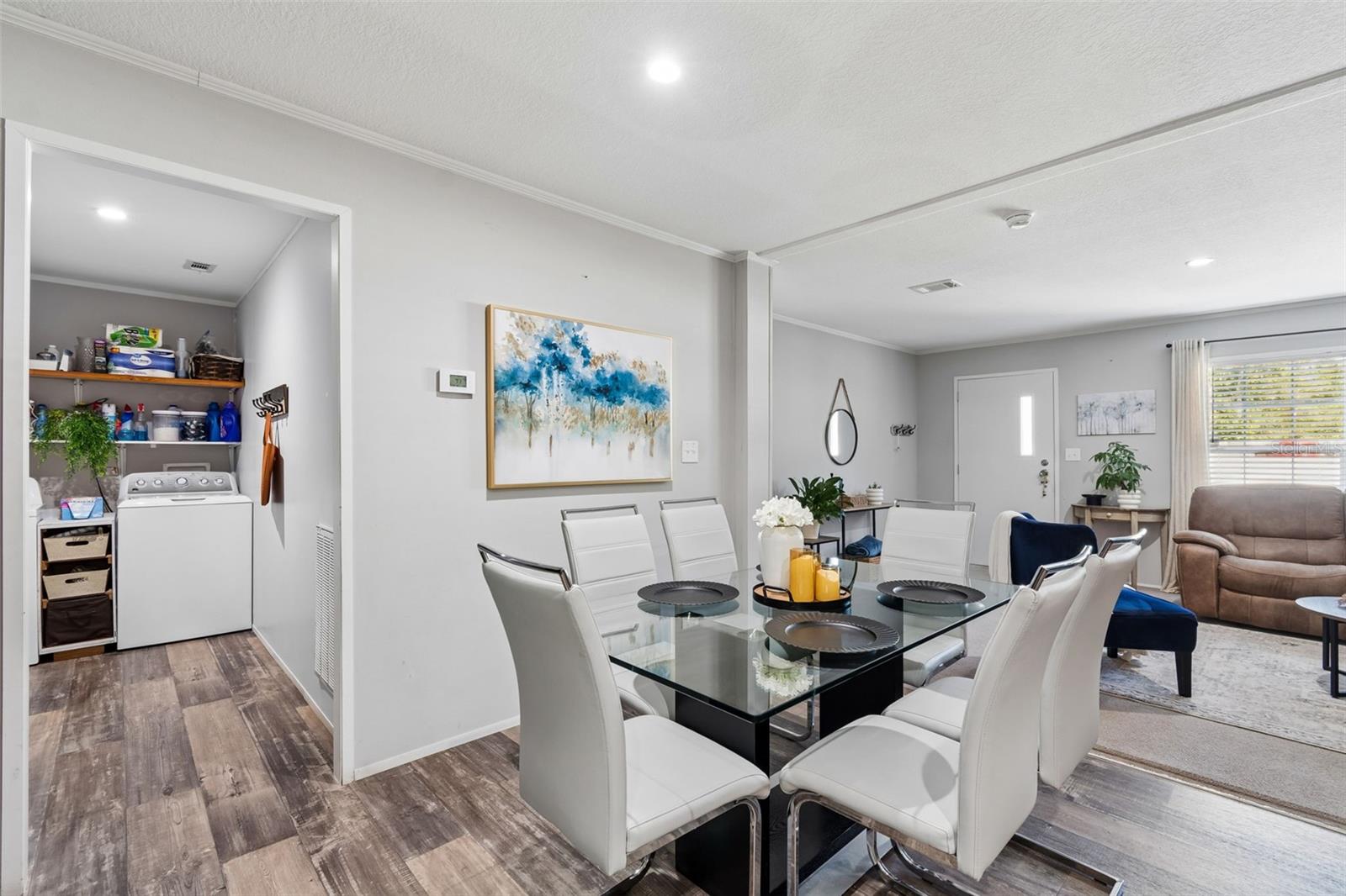 Image 8 of 37 For 6527 Angus Valley Drive