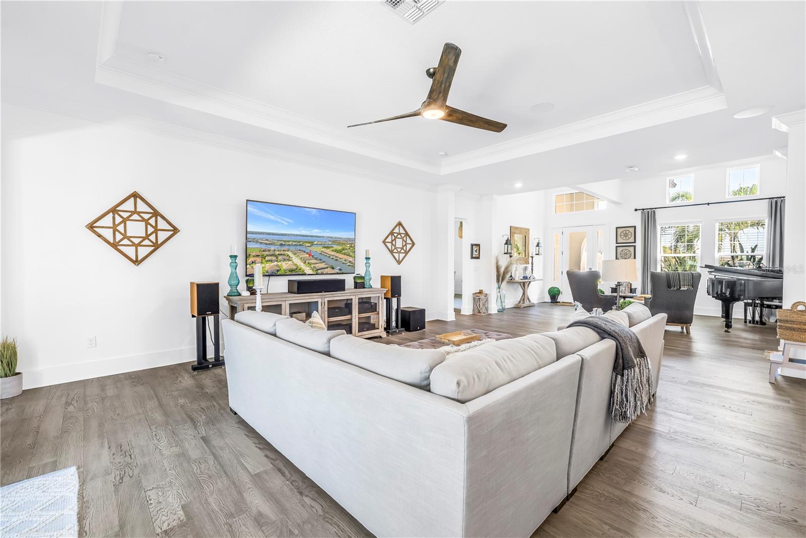 Image 22 of 78 For 513 17th Avenue E