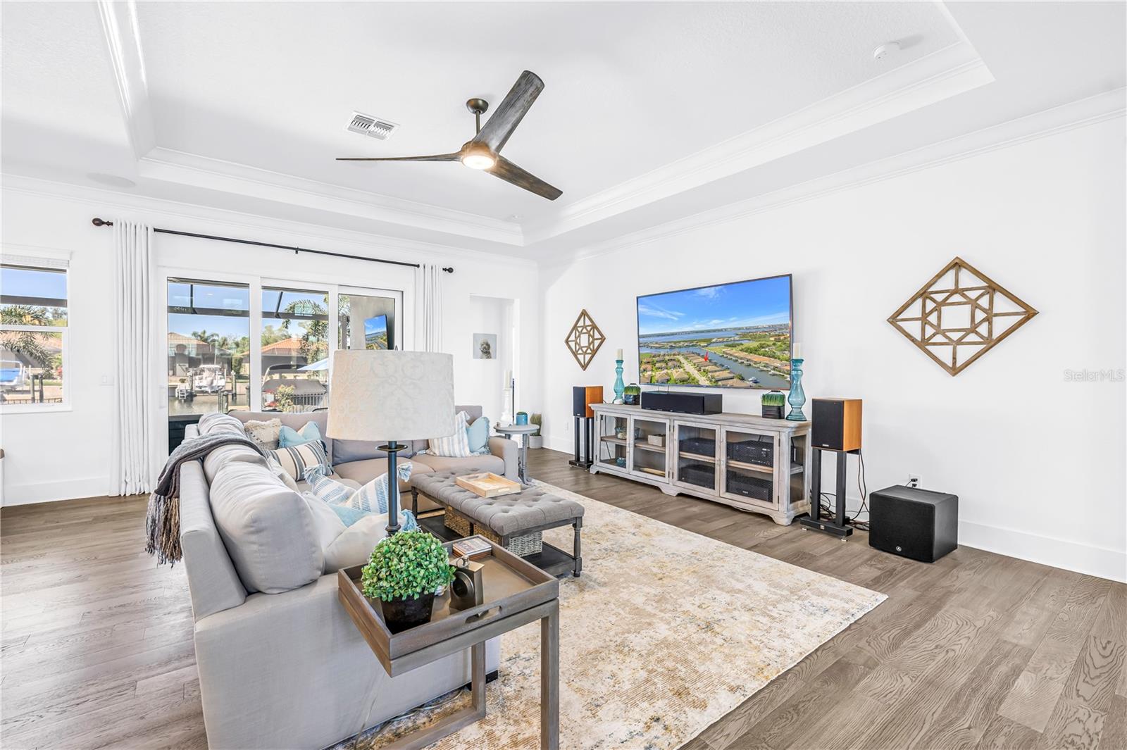 Image 25 of 78 For 513 17th Avenue E