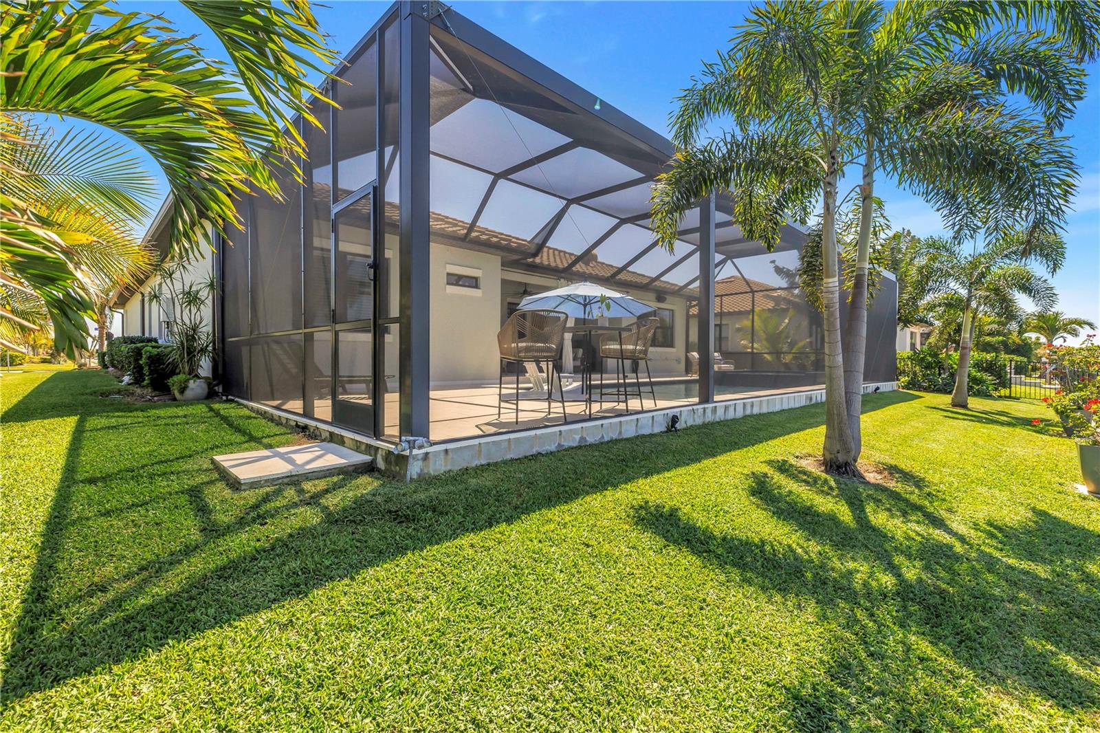 Image 64 of 78 For 513 17th Avenue E