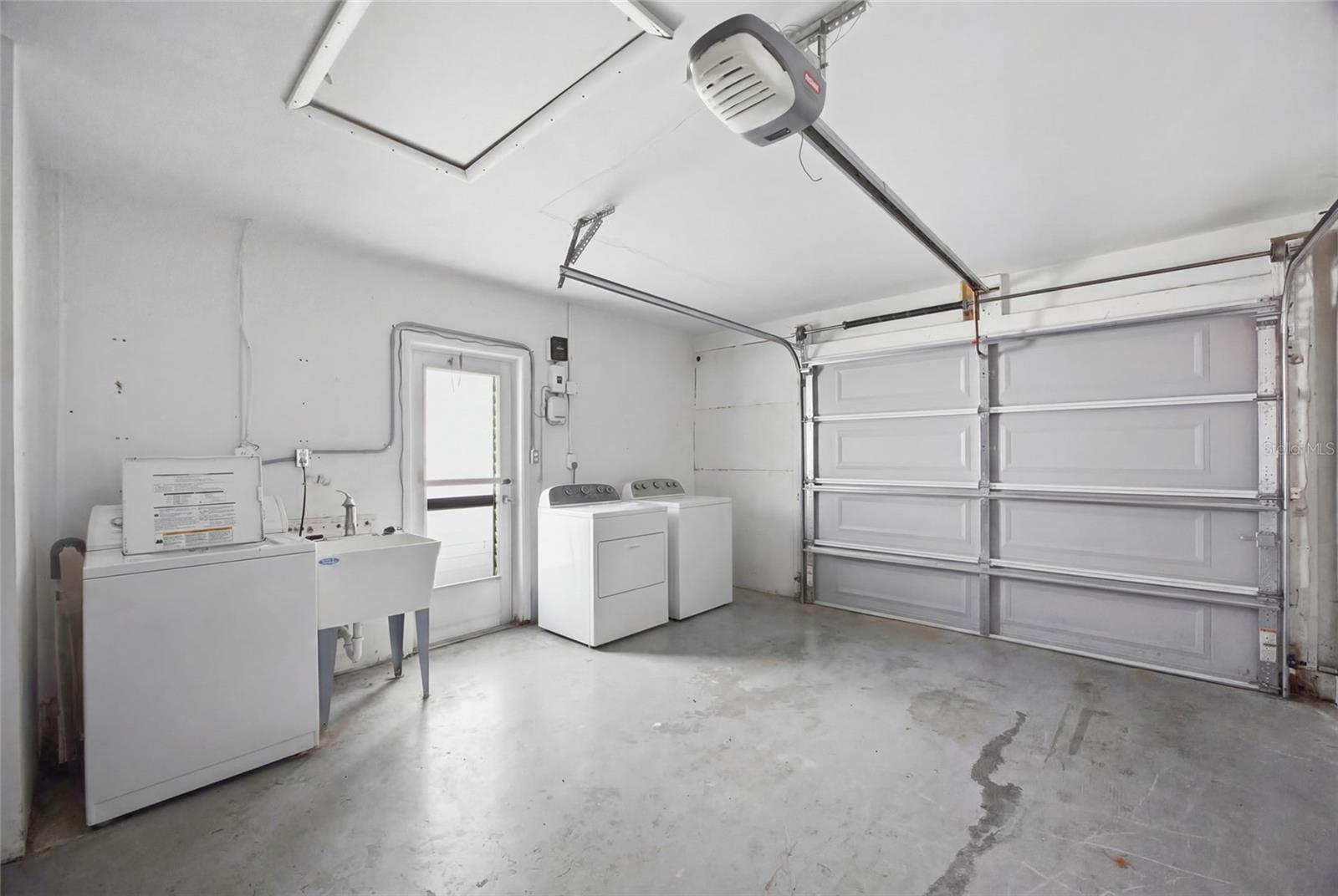 Image 21 of 34 For 2190 Scotland Drive