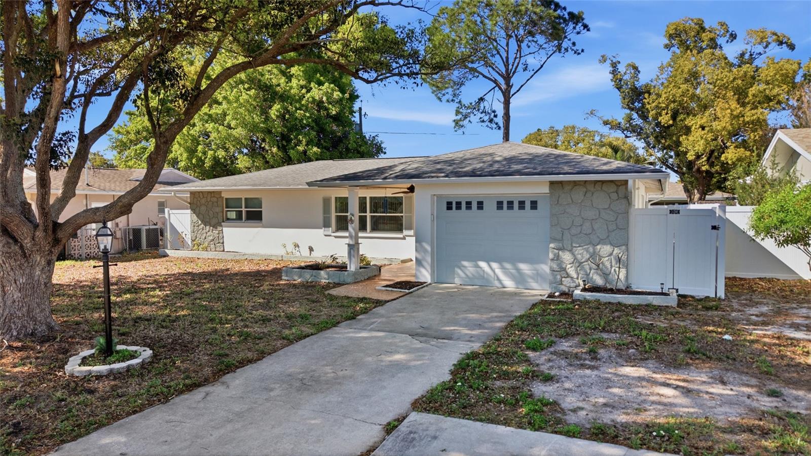 Image 33 of 34 For 2190 Scotland Drive