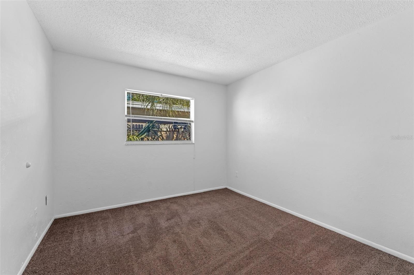 Image 18 of 30 For 669 52nd Avenue S