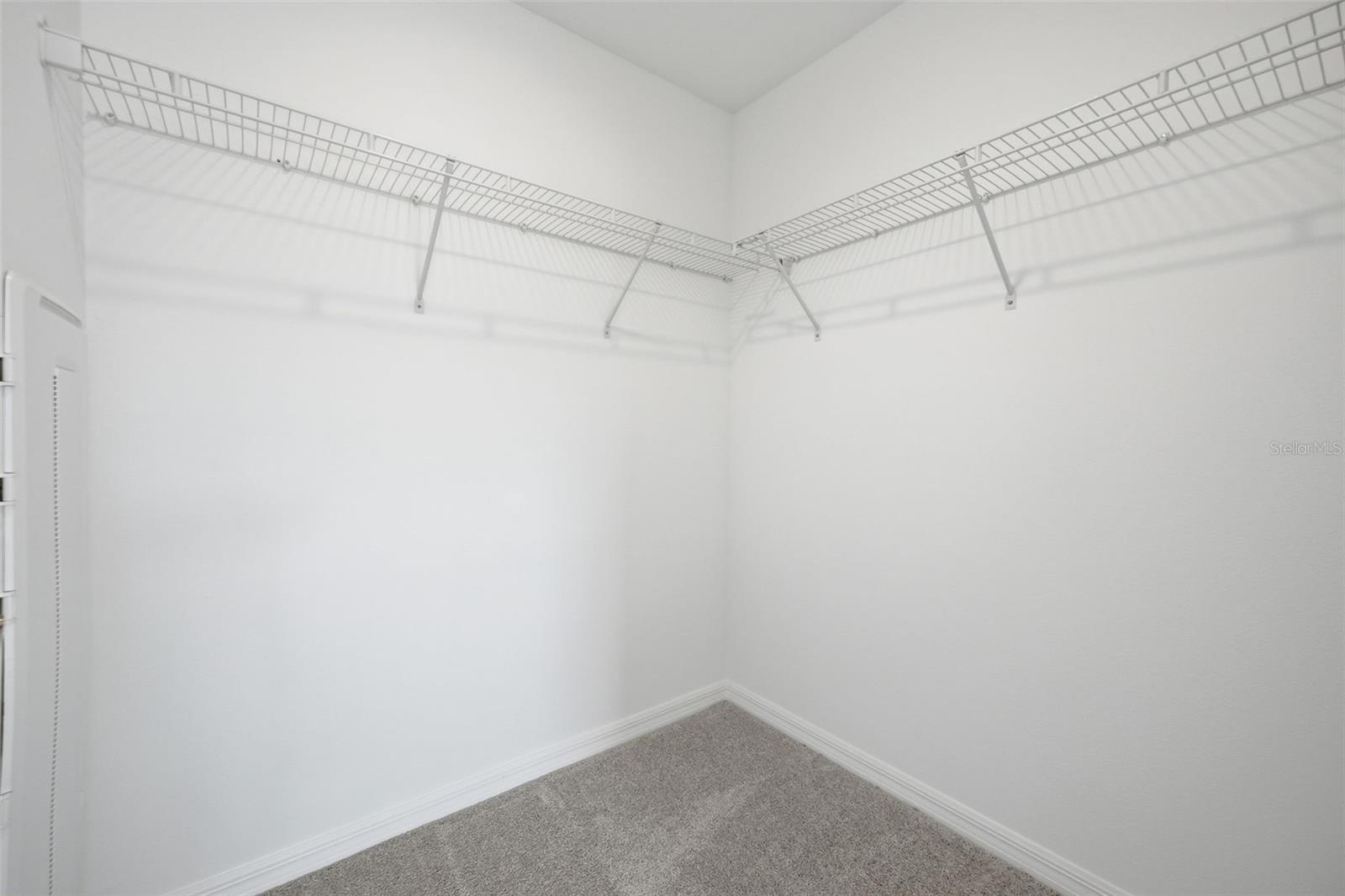 Image 16 of 31 For 10815 Ichetucknee Way